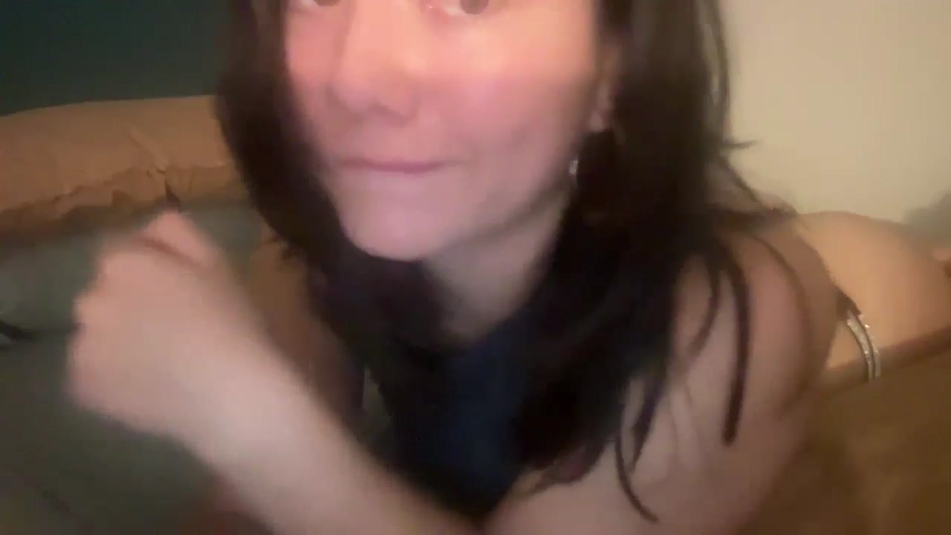 Gallery image thumbnail from imava's myfreecams stream on, 05/17/2024, 18:00 image 5 of 20