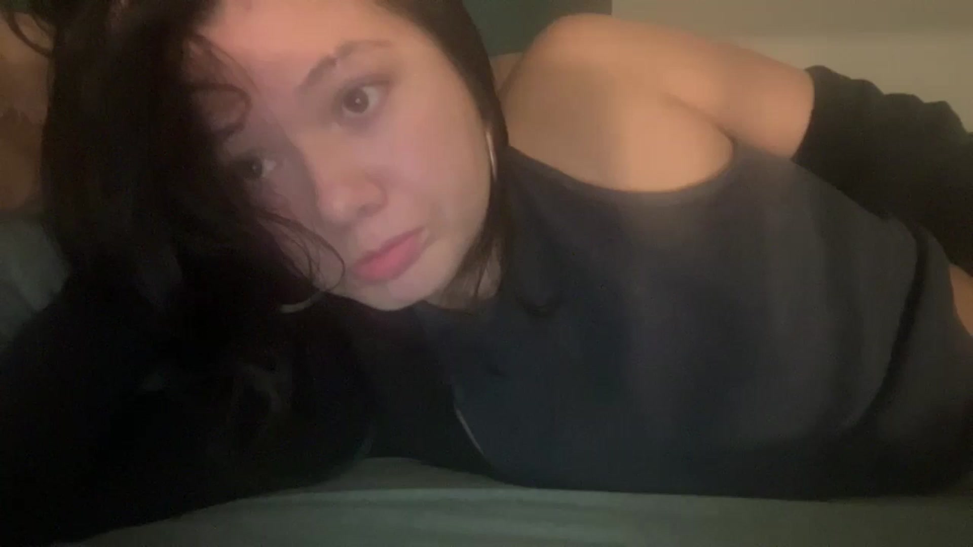 Gallery image thumbnail from imava's myfreecams stream on, 05/17/2024, 19:07 image 14 of 20