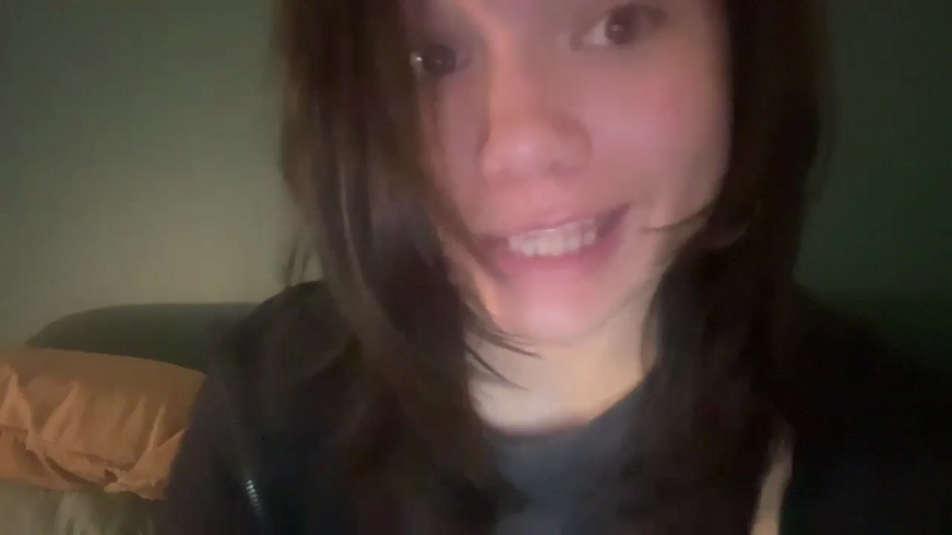 Gallery image thumbnail from imava's myfreecams stream on, 05/17/2024, 21:37 image 2 of 20