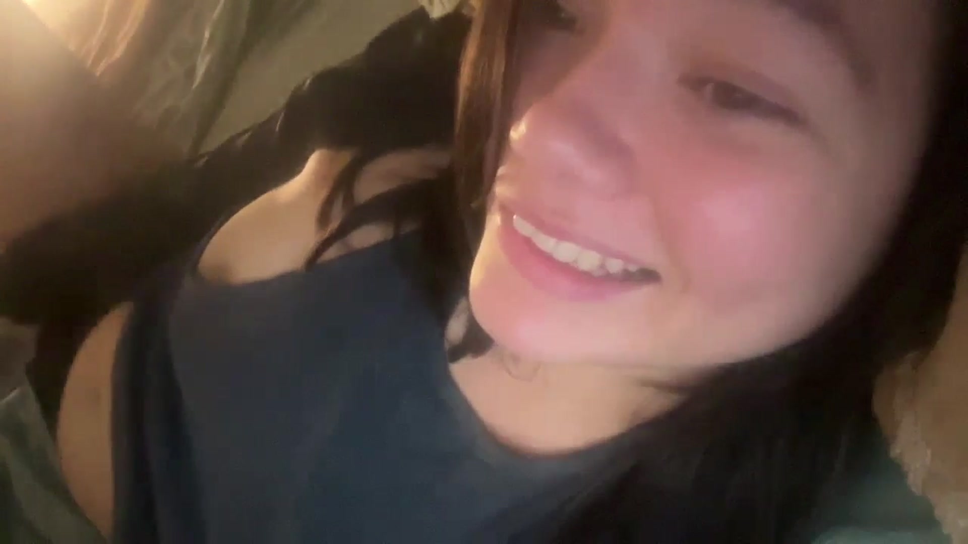 Gallery image thumbnail from imava's myfreecams stream on, 05/17/2024, 21:37 image 9 of 20