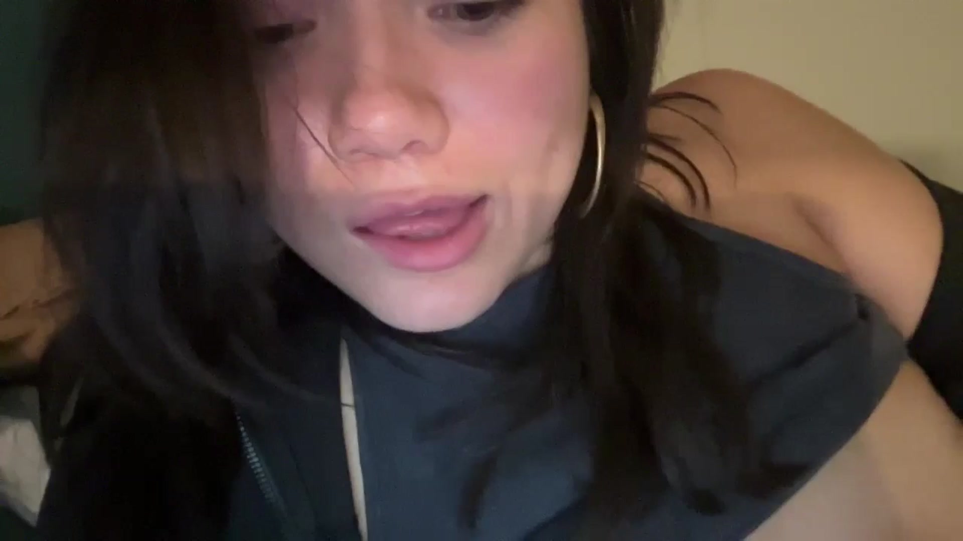 Gallery image thumbnail from imava's myfreecams stream on, 05/18/2024, 08:41 image 19 of 20