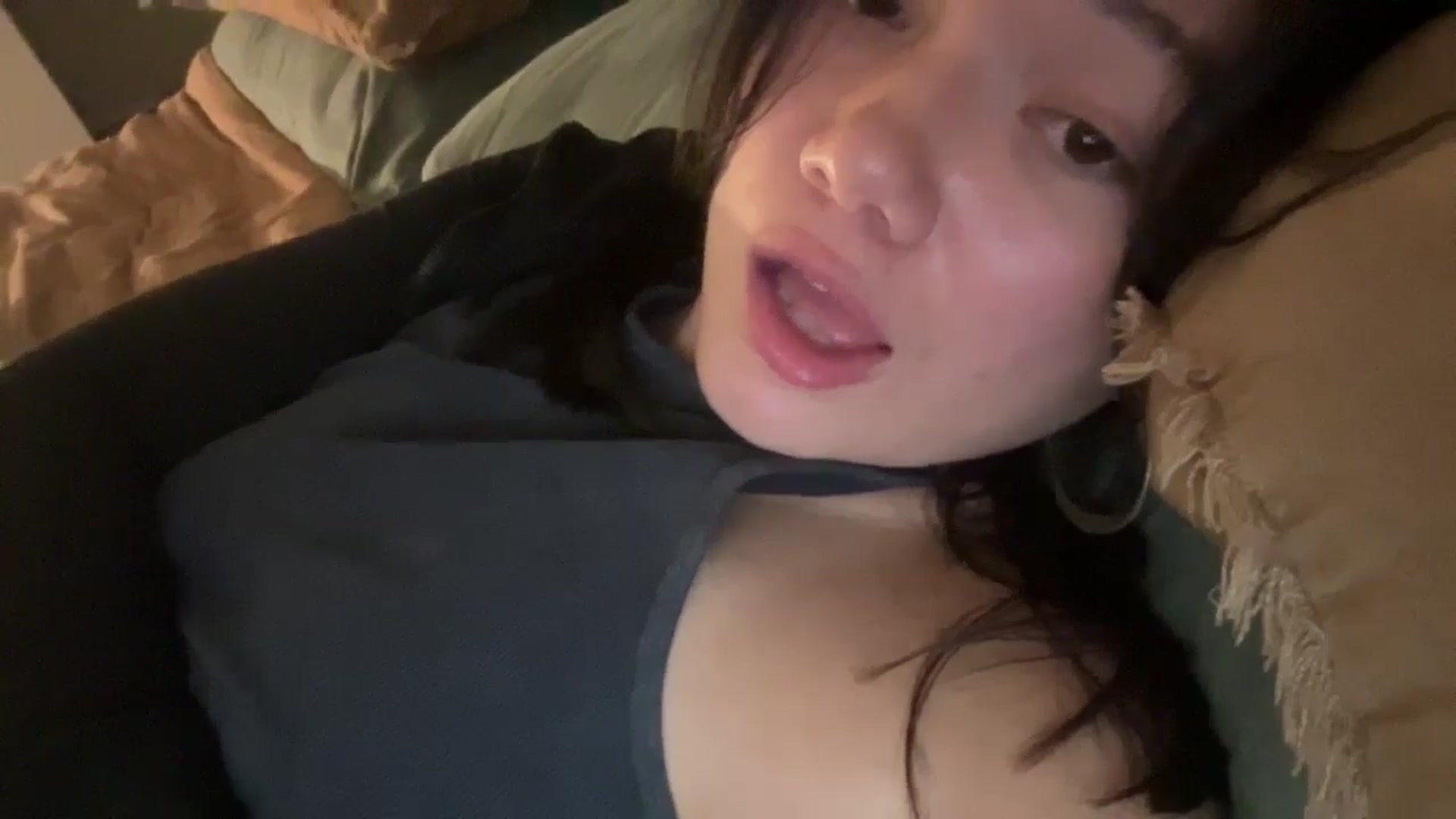 Gallery image thumbnail from imava's myfreecams stream on, 05/18/2024, 08:41 image 8 of 20