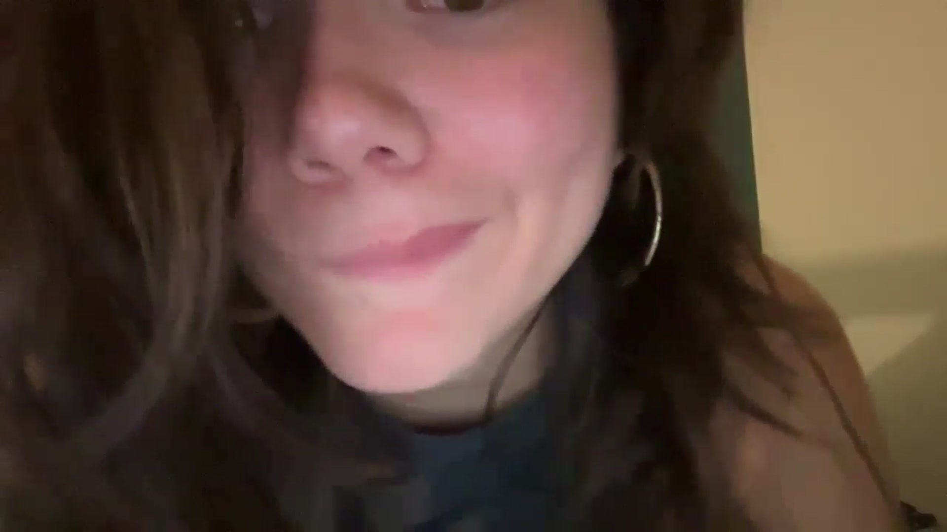Gallery image thumbnail from imava's myfreecams stream on, 05/18/2024, 08:41 image 11 of 20