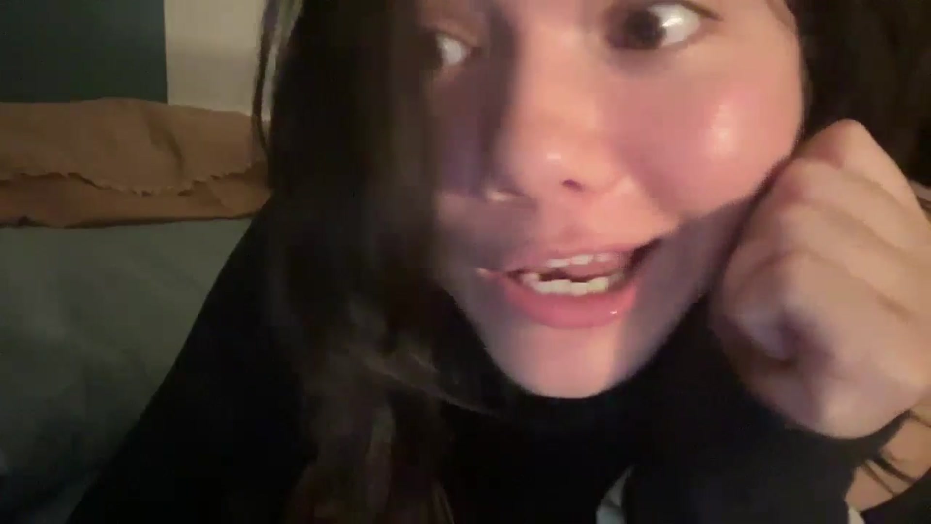 Gallery image thumbnail from imava's myfreecams stream on, 05/18/2024, 08:41 image 14 of 20