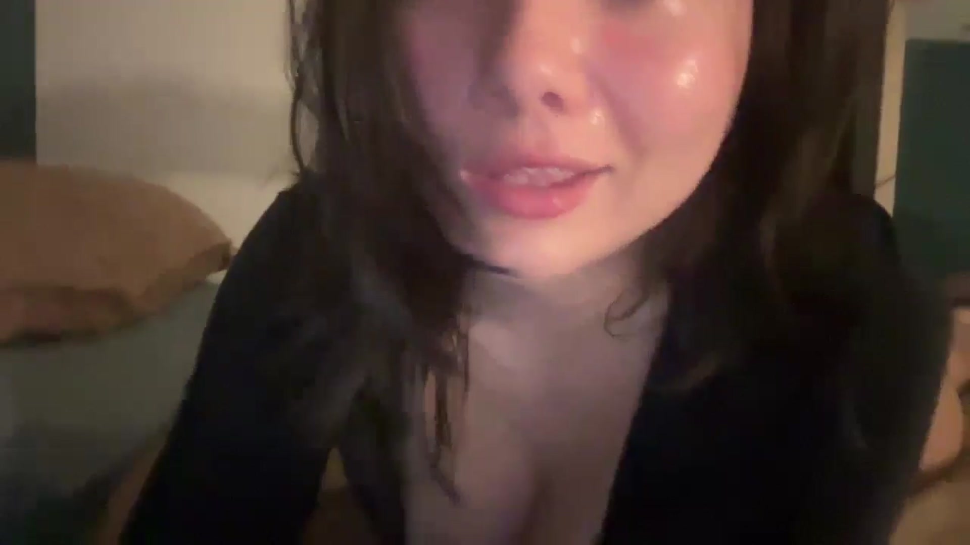 Gallery image thumbnail from imava's myfreecams stream on, 05/20/2024, 08:16 image 6 of 20
