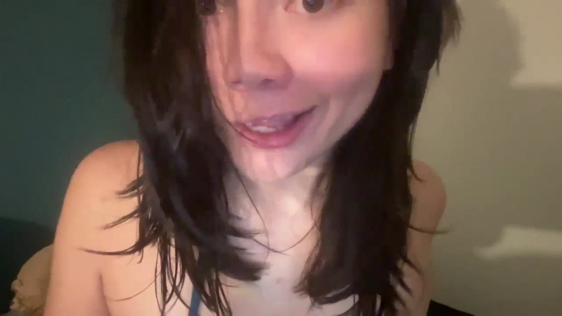 Gallery image thumbnail from imava's myfreecams stream on, 05/21/2024, 09:28 image 8 of 20