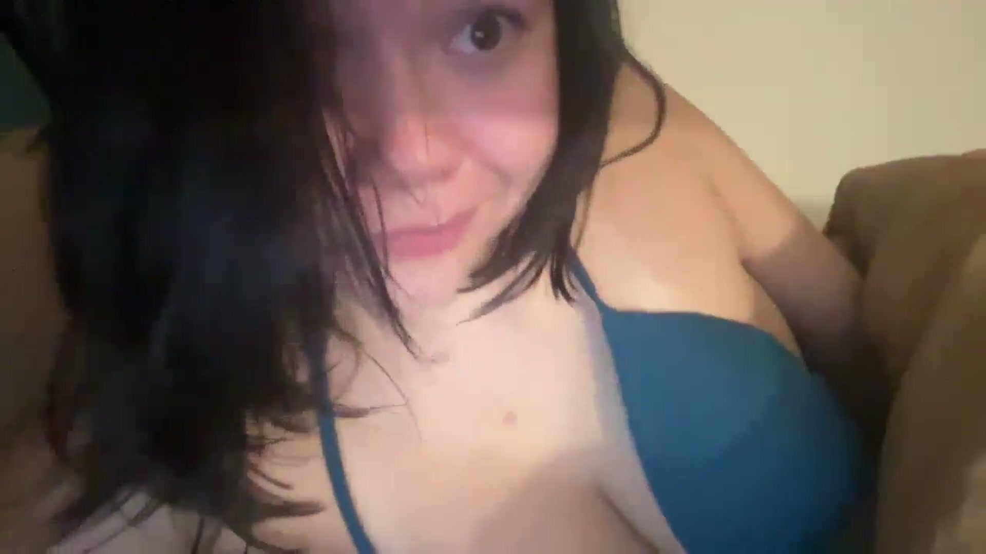 Gallery image thumbnail from imava's myfreecams stream on, 05/21/2024, 09:39 image 19 of 20