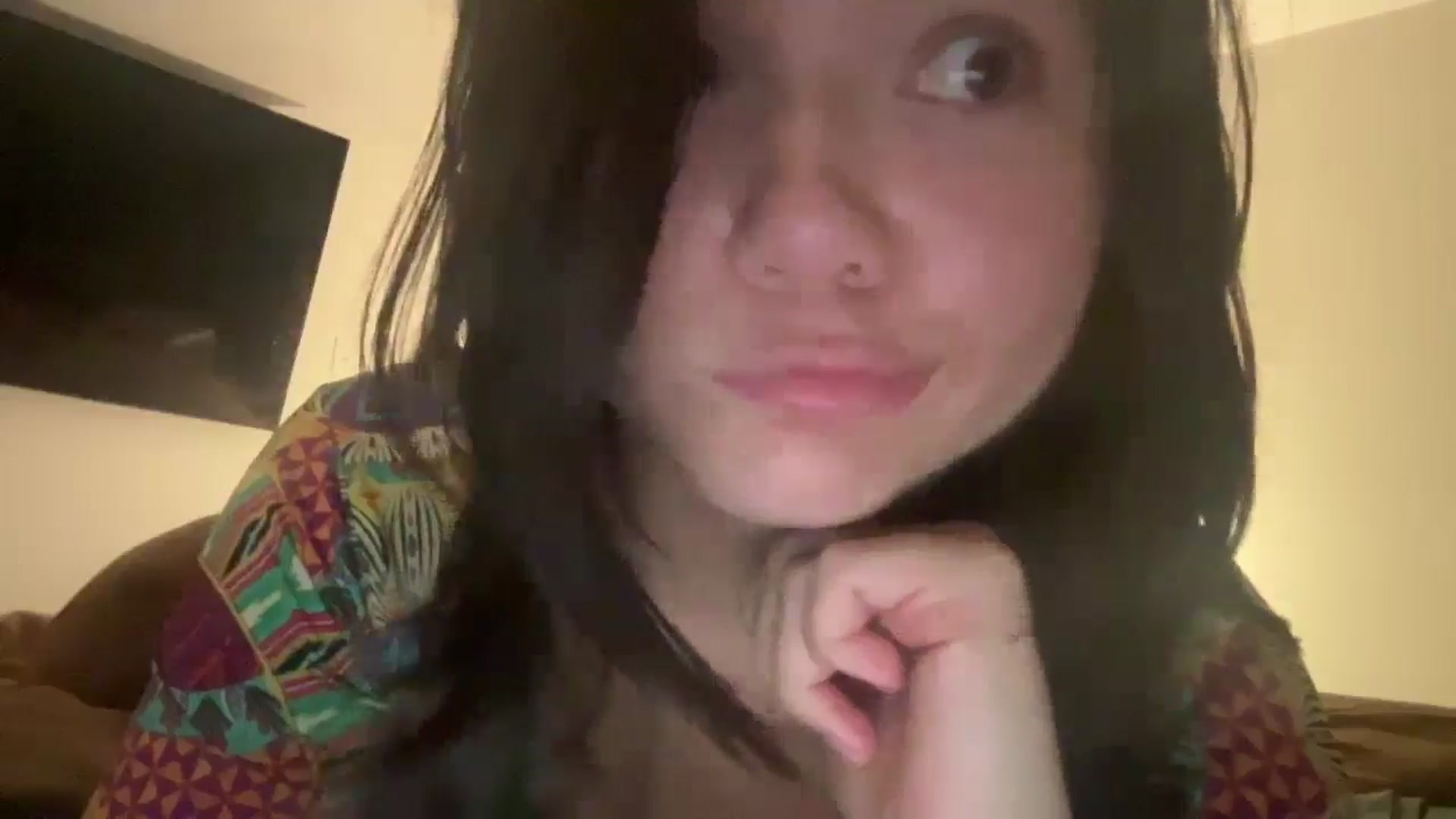 Gallery image thumbnail from imava's myfreecams stream on, 05/22/2024, 09:38 image 12 of 20
