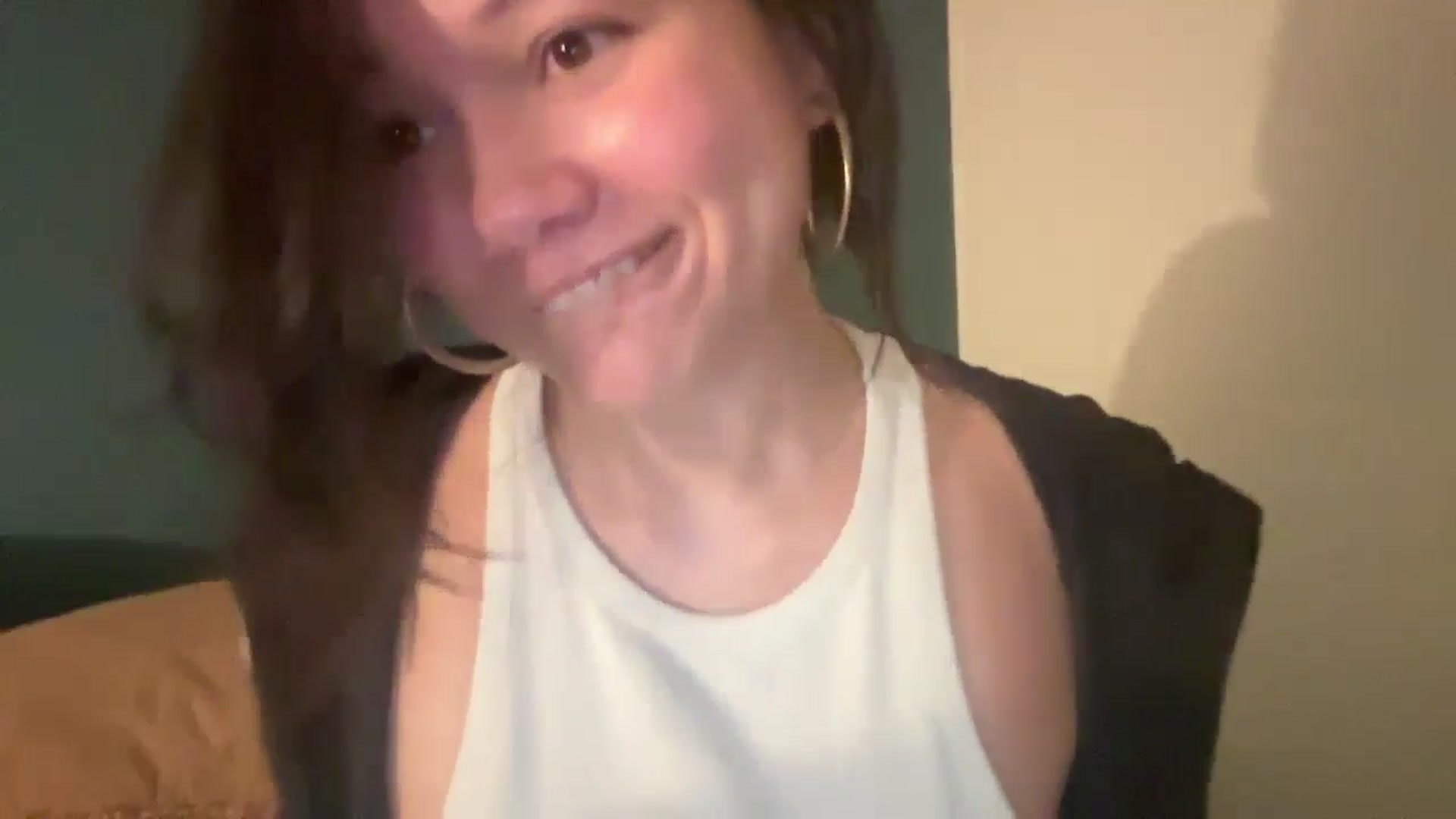 Gallery image thumbnail from imava's myfreecams stream on, 05/24/2024, 07:17 image 7 of 20