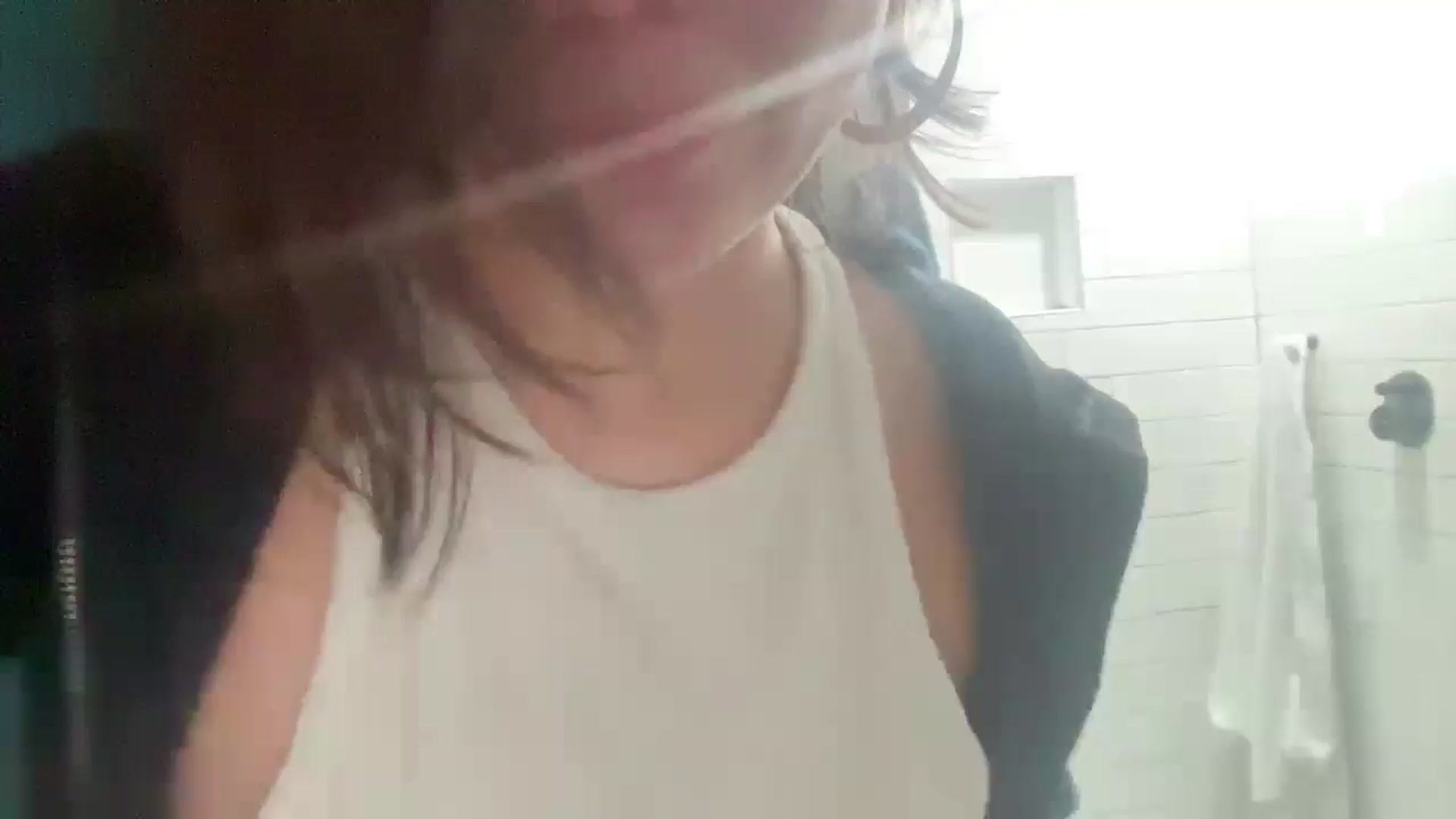 Gallery image thumbnail from imava's myfreecams stream on, 05/24/2024, 07:17 image 4 of 20
