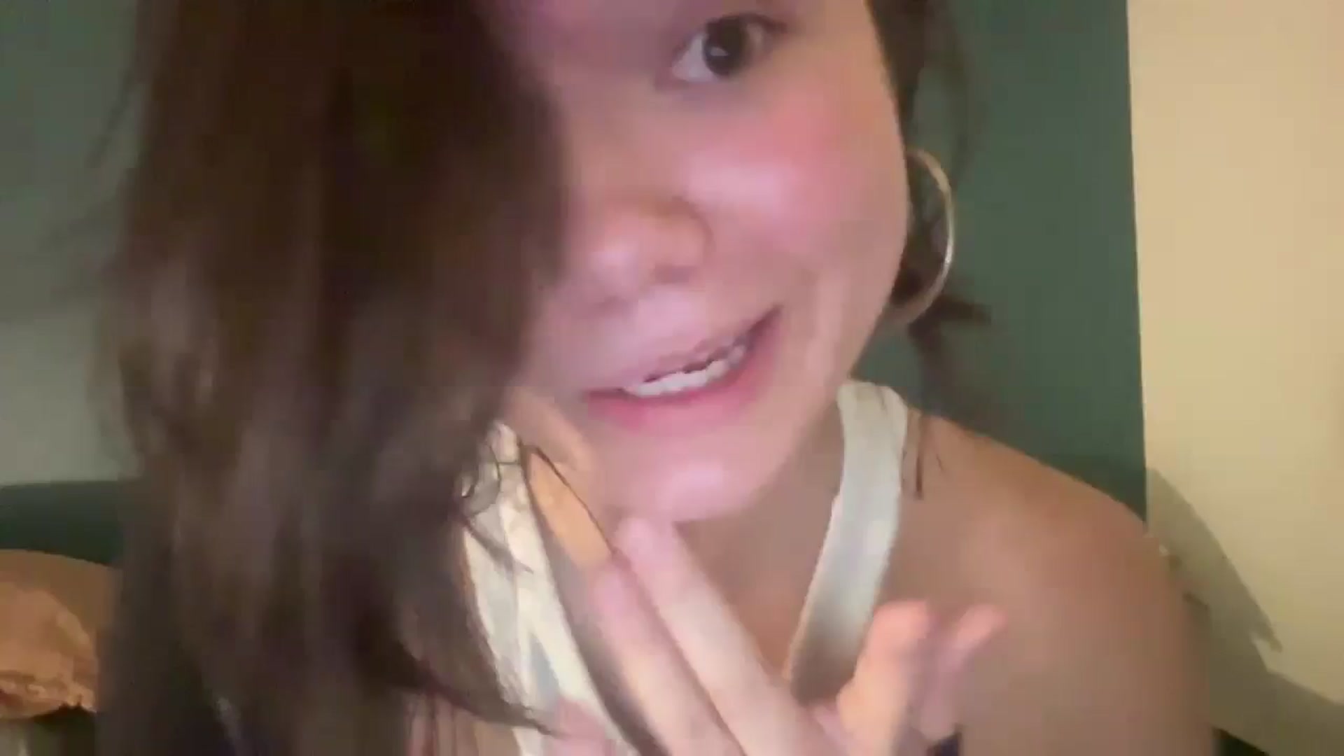 Gallery image thumbnail from imava's myfreecams stream on, 05/24/2024, 07:17 image 18 of 20