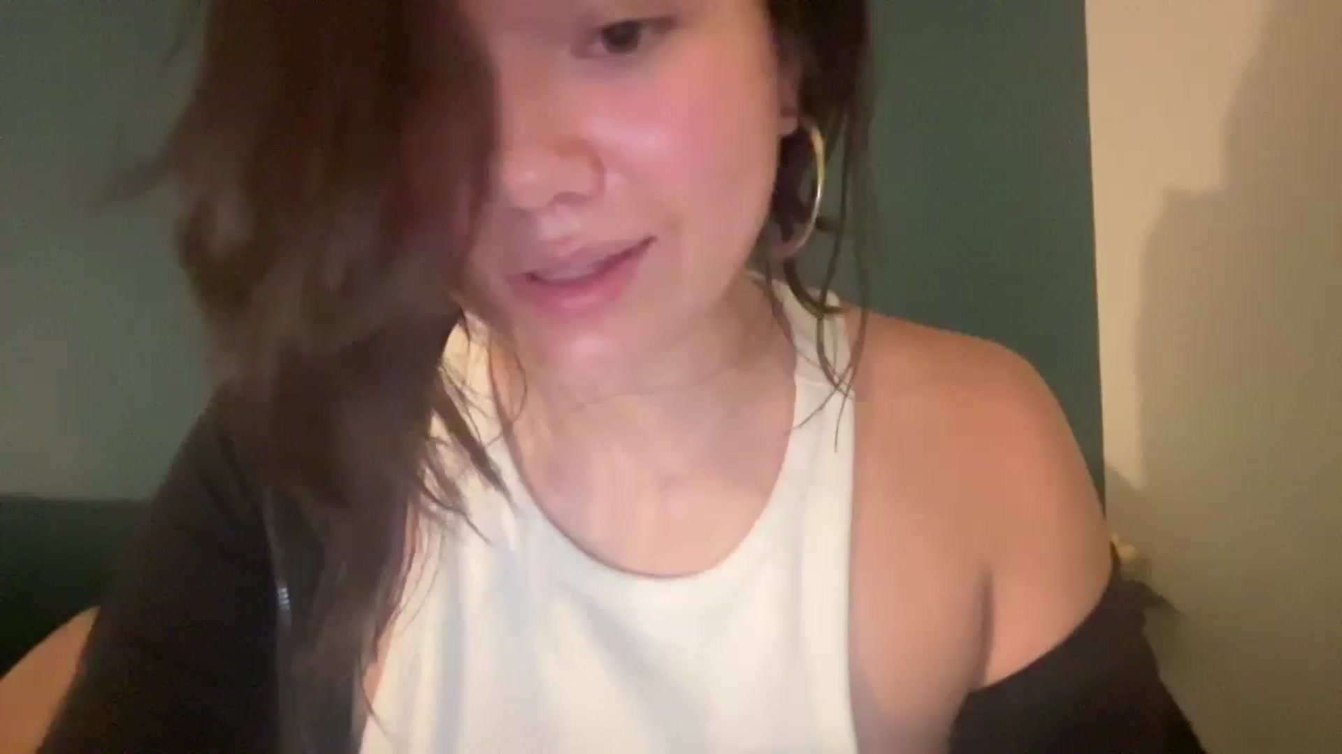 Gallery image thumbnail from imava's myfreecams stream on, 05/24/2024, 09:45 image 1 of 20
