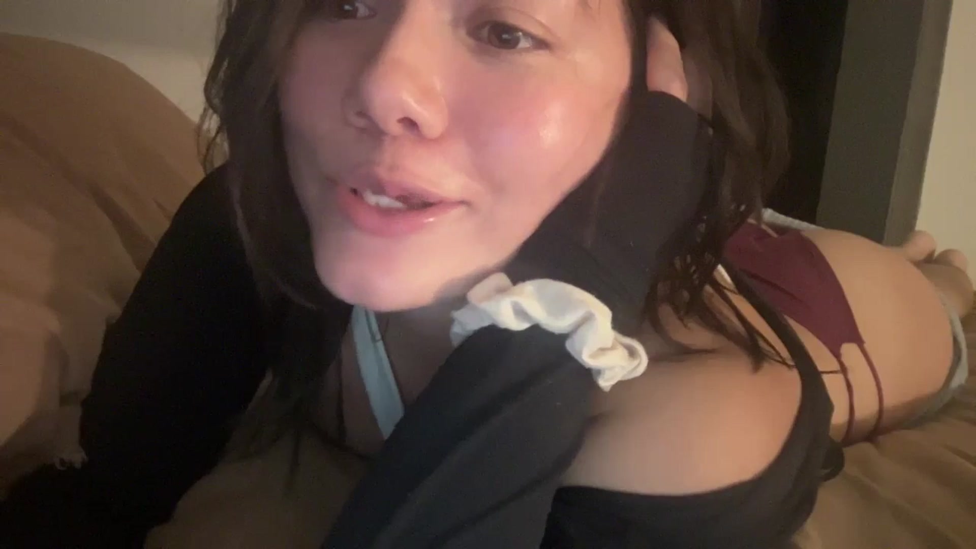 Gallery image thumbnail from imava's myfreecams stream on, 05/24/2024, 09:45 image 10 of 20
