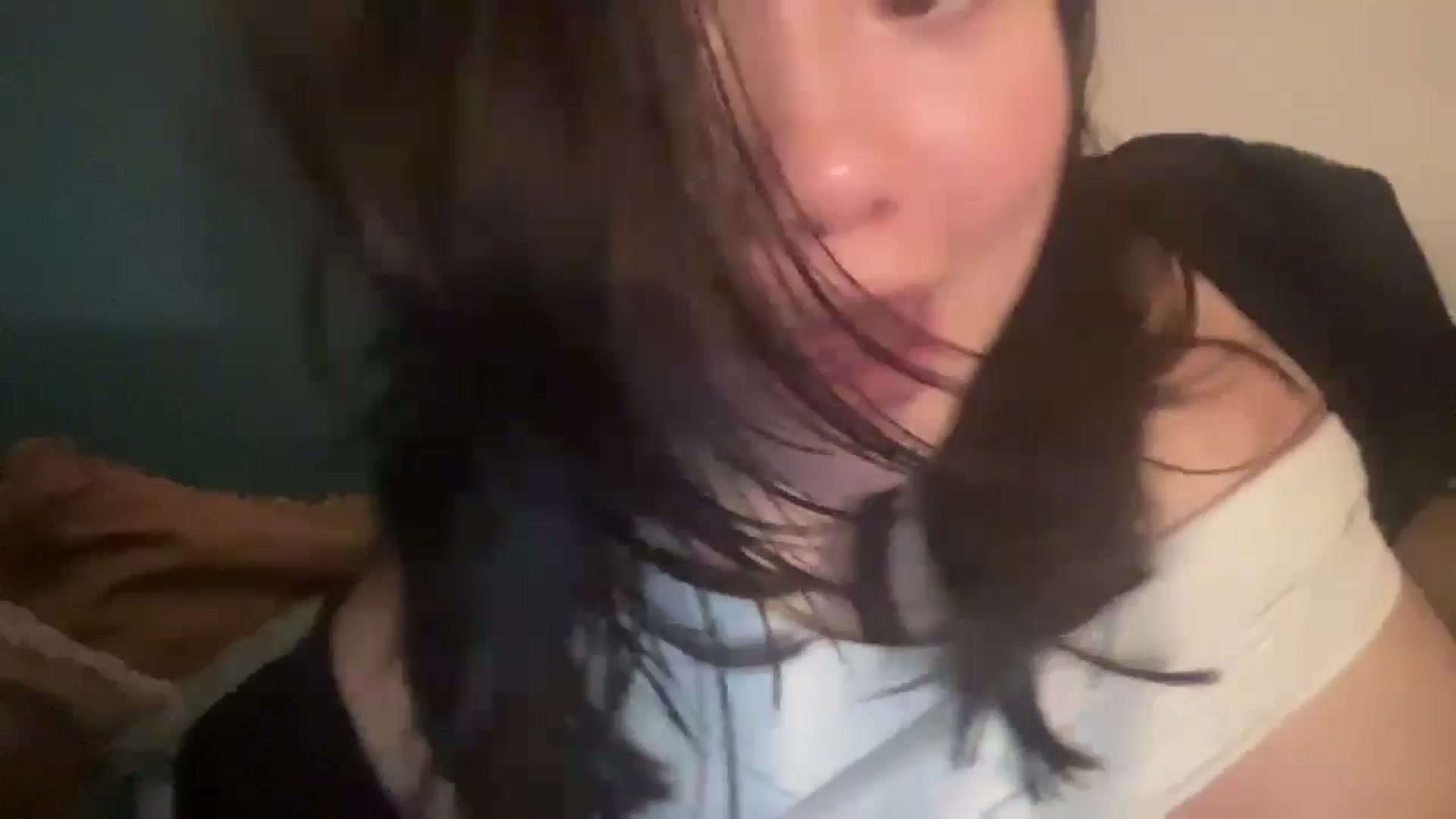 Gallery image thumbnail from imava's myfreecams stream on, 05/25/2024, 07:53 image 13 of 20