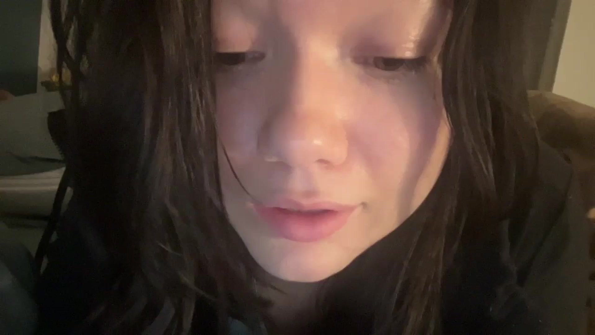 Gallery image thumbnail from imava's myfreecams stream on, 05/25/2024, 07:53 image 17 of 20