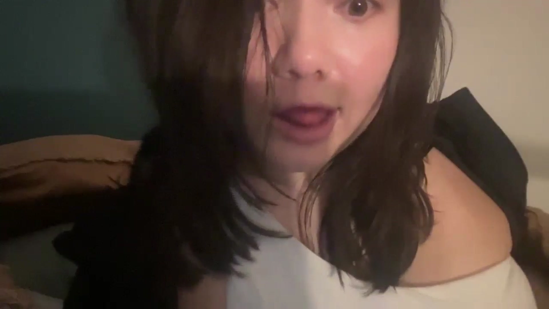 Gallery image thumbnail from imava's myfreecams stream on, 05/25/2024, 07:53 image 5 of 20