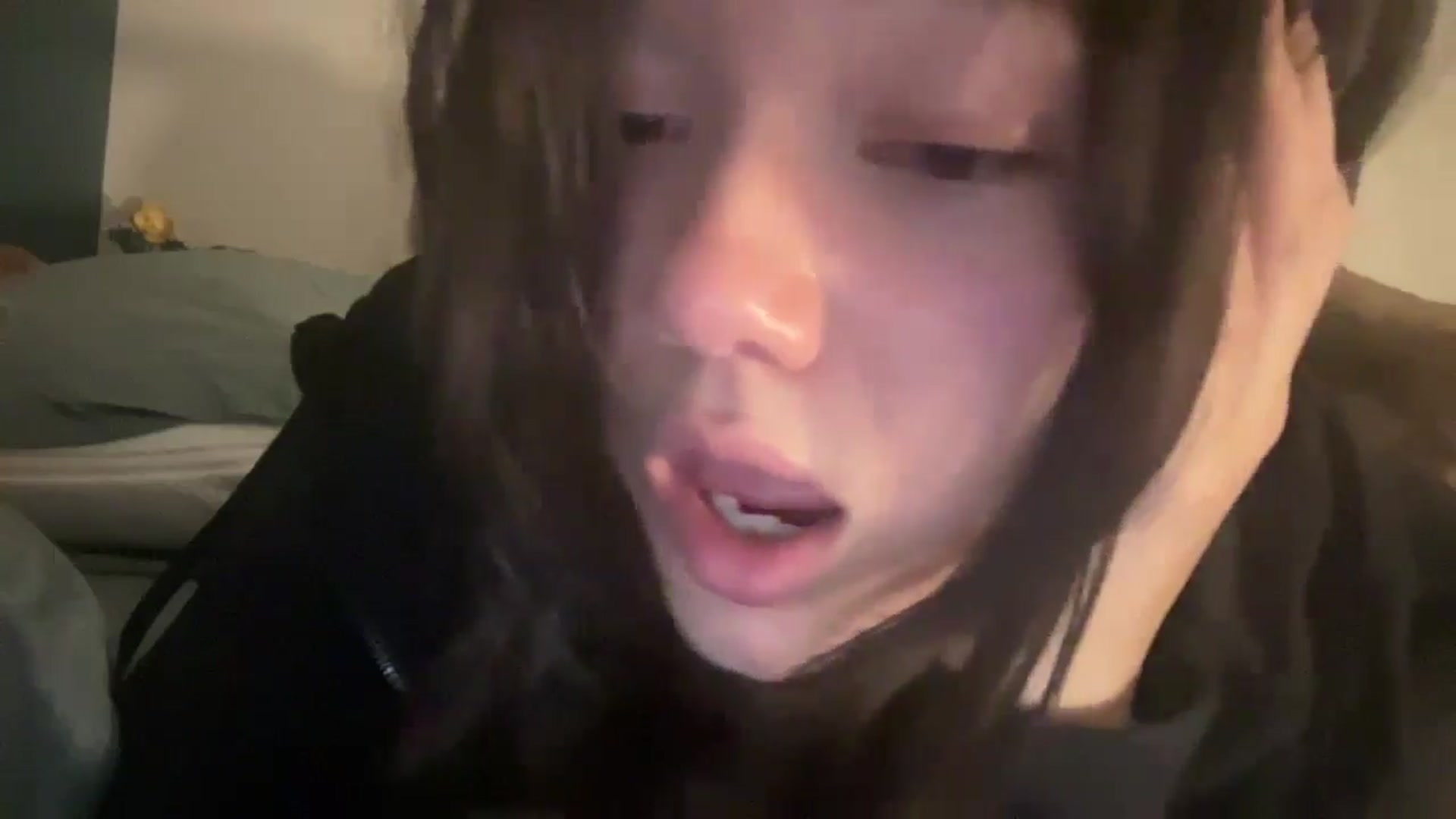 Gallery image thumbnail from imava's myfreecams stream on, 05/25/2024, 07:53 image 19 of 20
