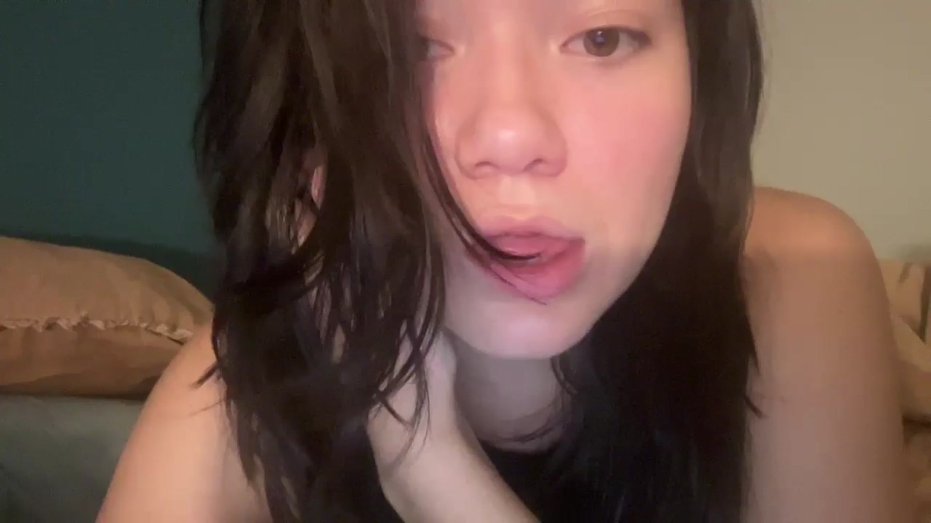 Gallery image thumbnail from imava's myfreecams stream on, 05/27/2024, 06:16 image 2 of 20