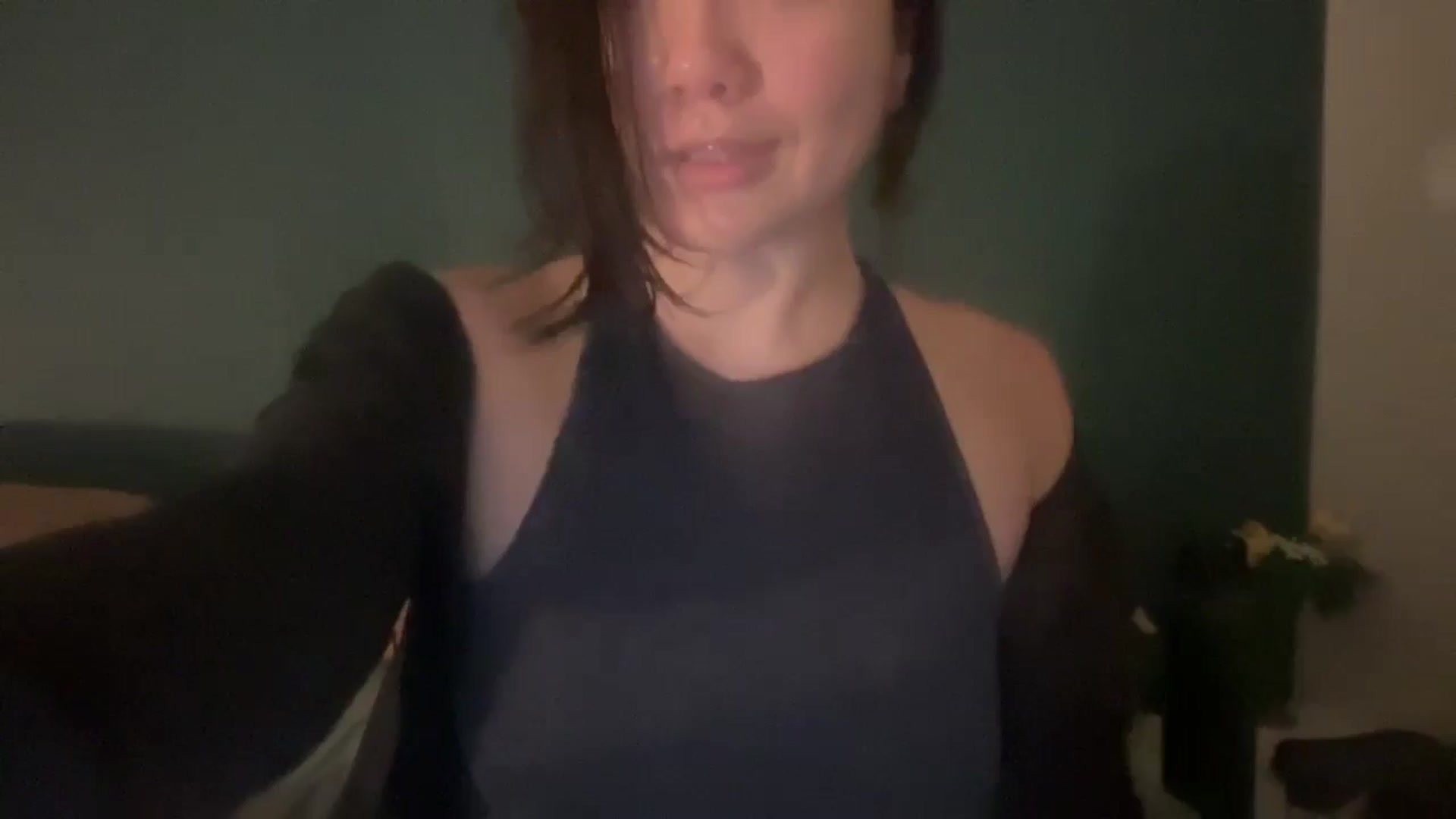 Gallery image thumbnail from imava's myfreecams stream on, 05/28/2024, 09:11 image 1 of 20