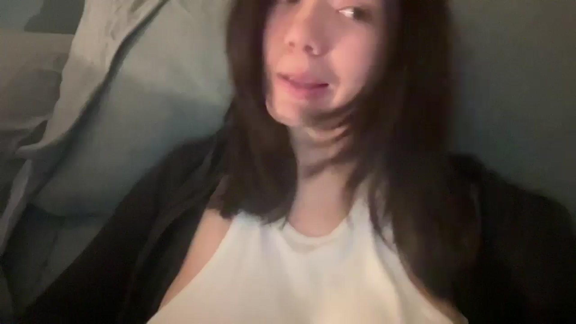 Gallery image thumbnail from imava's myfreecams stream on, 06/01/2024, 24:38 image 1 of 20