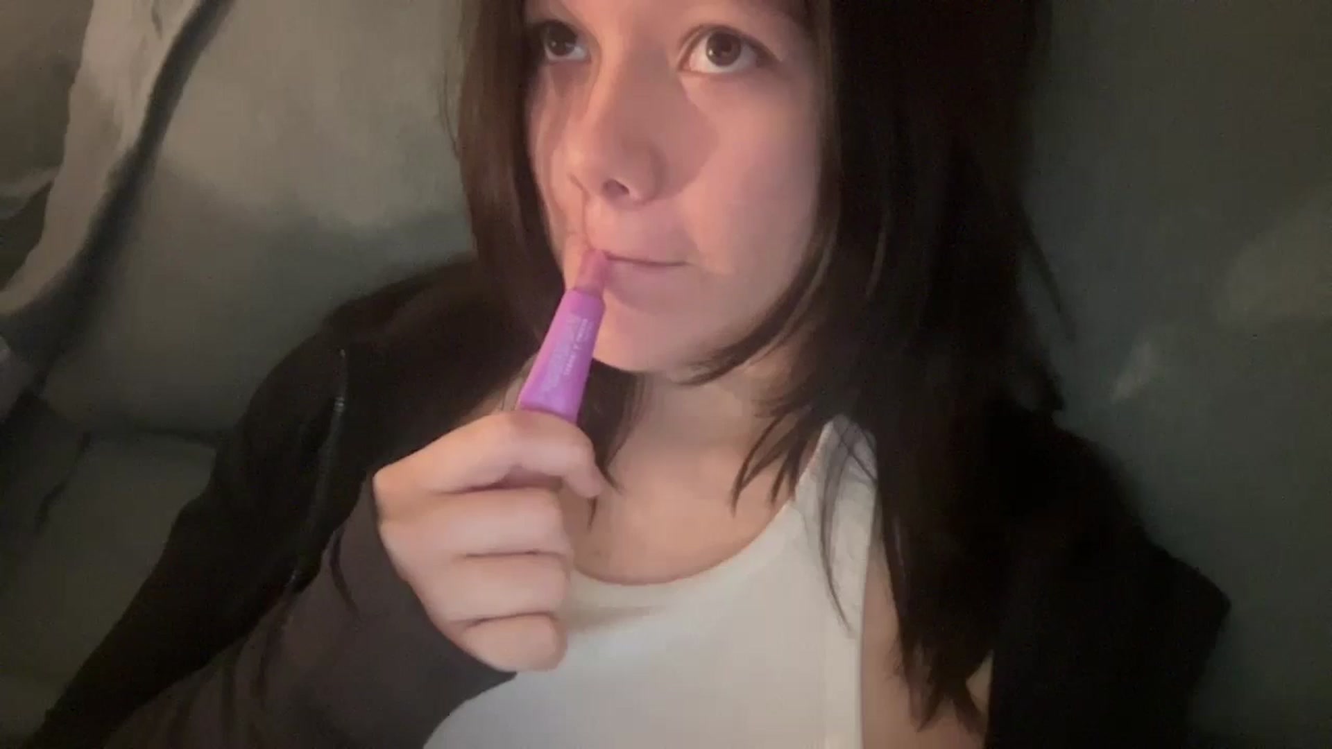 Gallery image thumbnail from imava's myfreecams stream on, 06/01/2024, 24:38 image 7 of 20