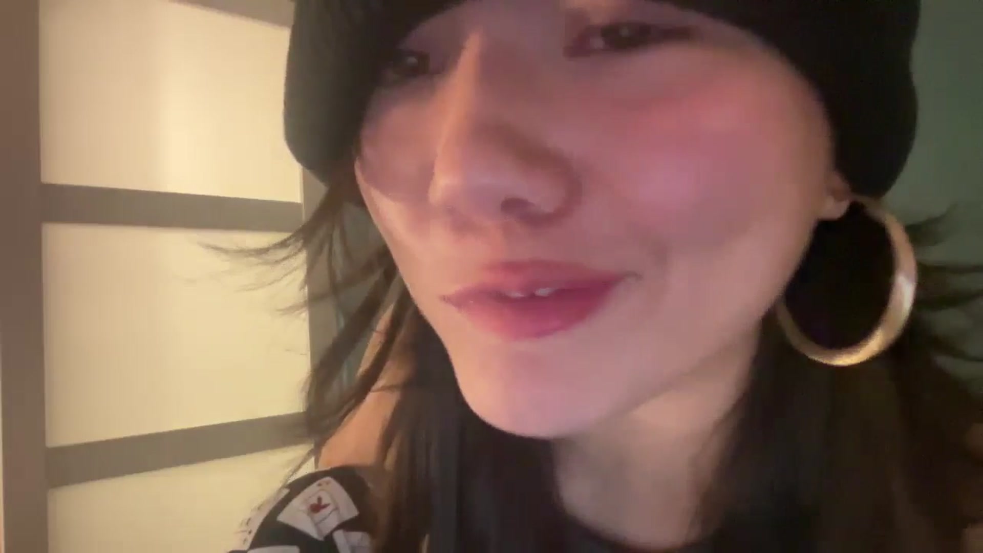 Gallery image thumbnail from imava's myfreecams stream on, 06/04/2024, 05:58 image 10 of 20