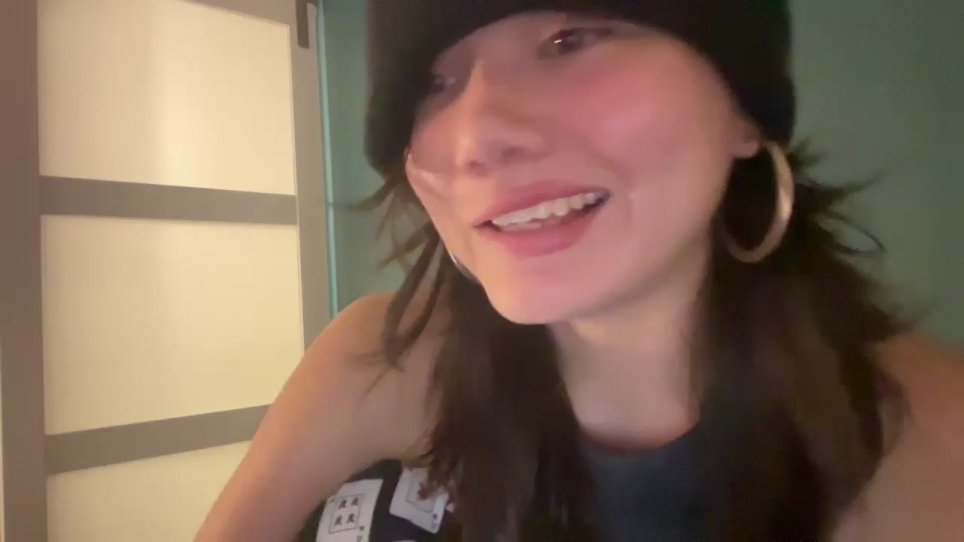 Gallery image thumbnail from imava's myfreecams stream on, 06/04/2024, 05:58 image 12 of 20