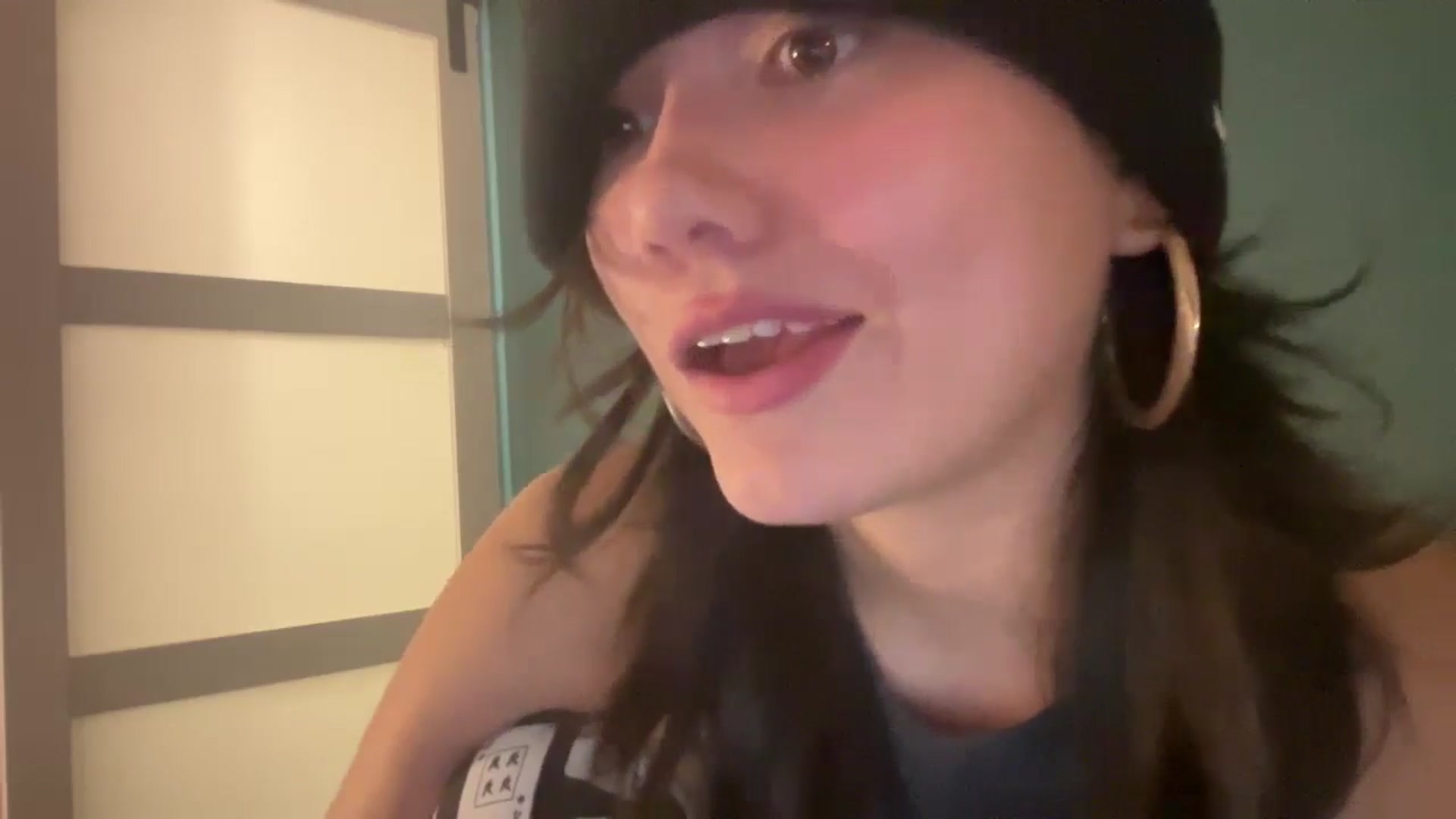 Gallery image thumbnail from imava's myfreecams stream on, 06/04/2024, 05:58 image 13 of 20