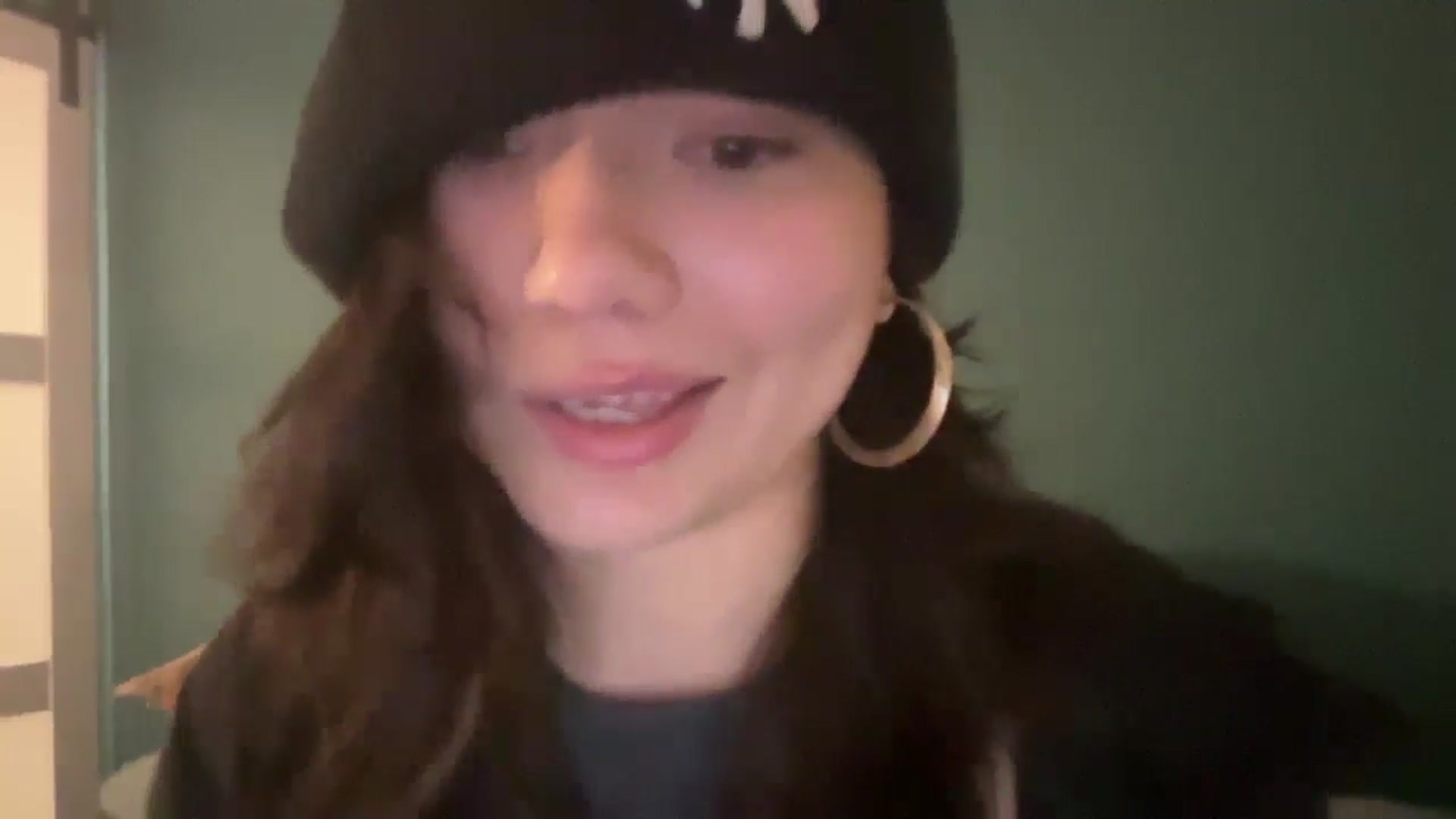 Gallery image thumbnail from imava's myfreecams stream on, 06/04/2024, 07:47 image 2 of 20