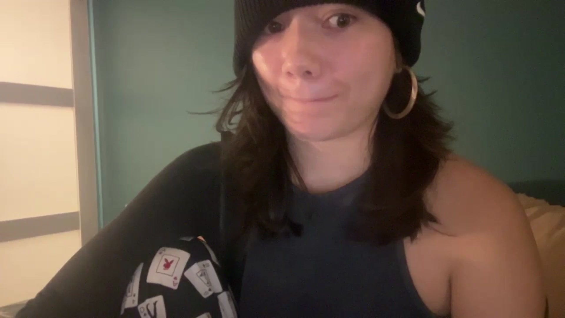 Gallery image thumbnail from imava's myfreecams stream on, 06/04/2024, 11:08 image 5 of 20