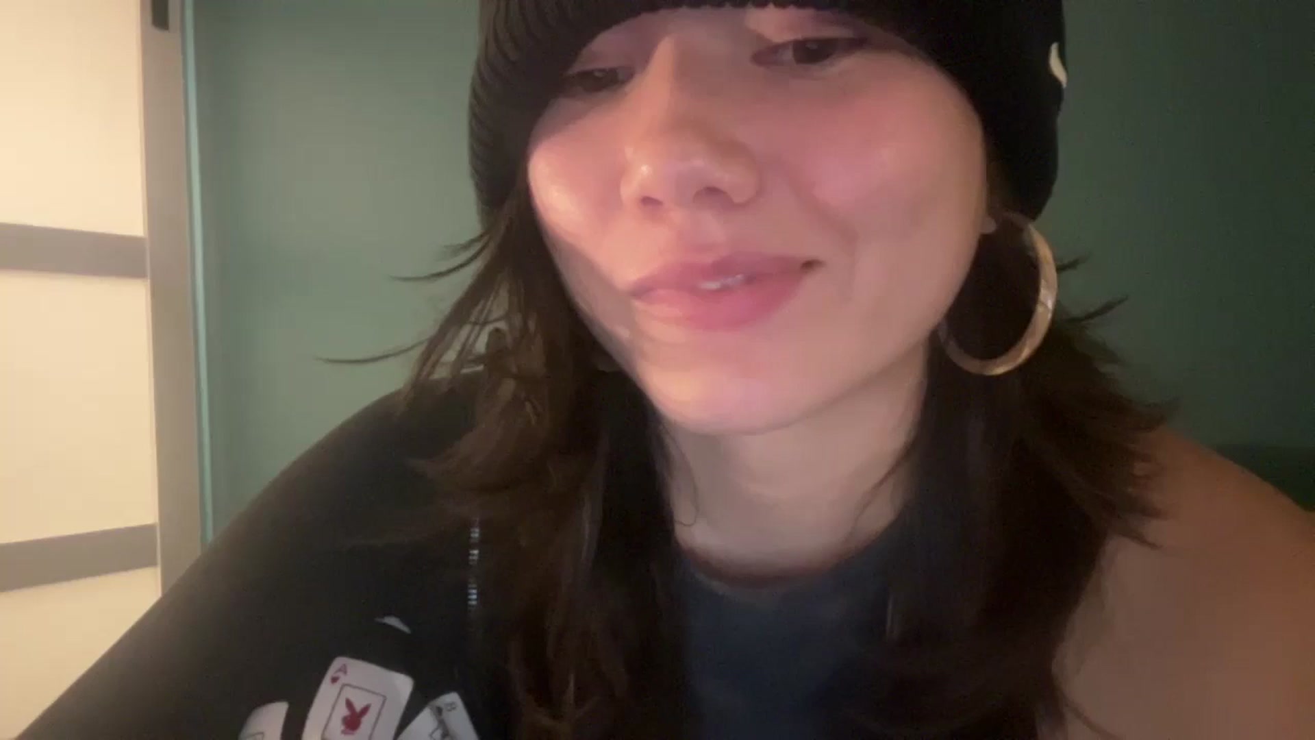 Gallery image thumbnail from imava's myfreecams stream on, 06/04/2024, 11:08 image 12 of 20