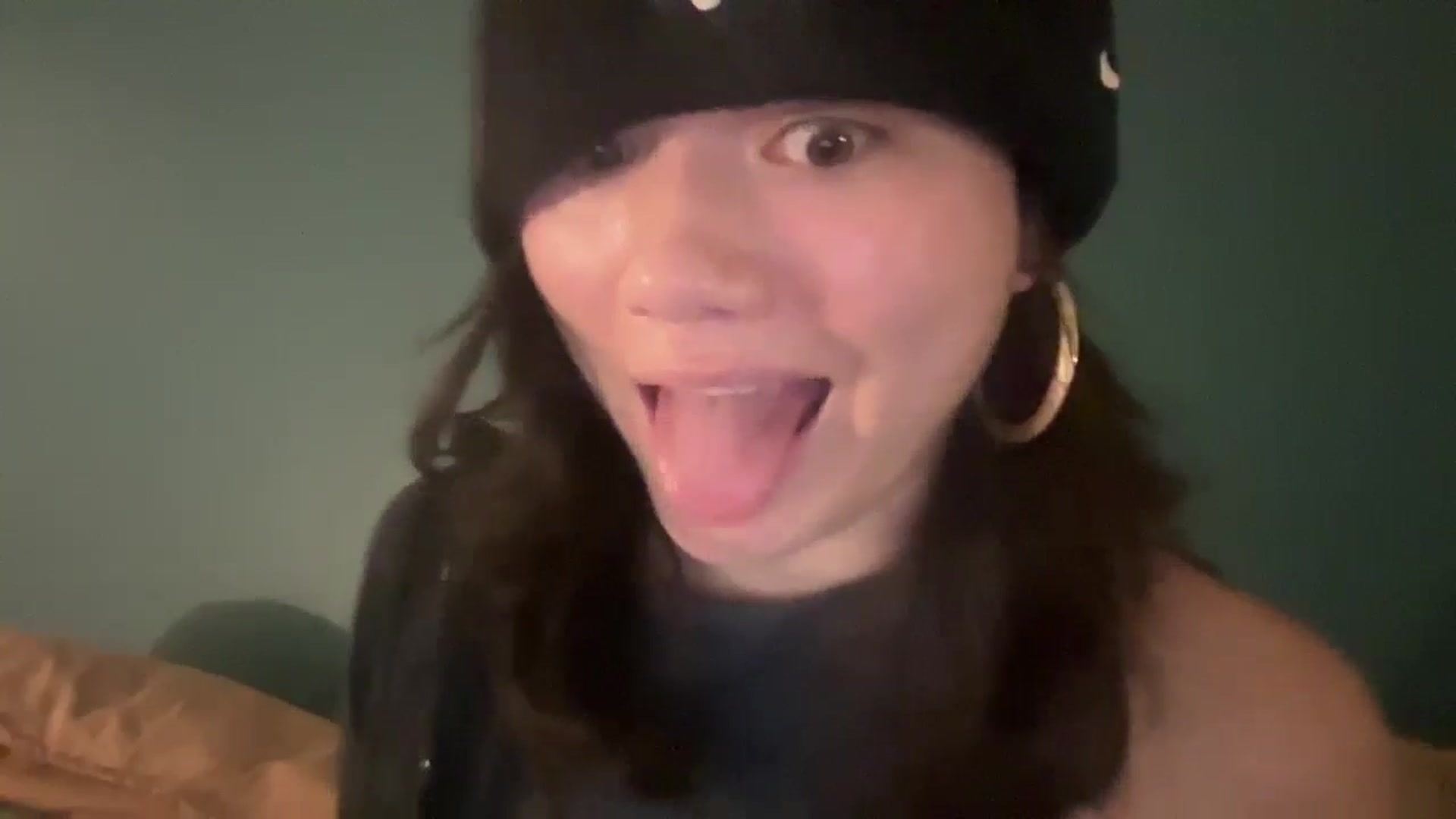 Gallery image thumbnail from imava's myfreecams stream on, 06/04/2024, 11:52 image 7 of 20