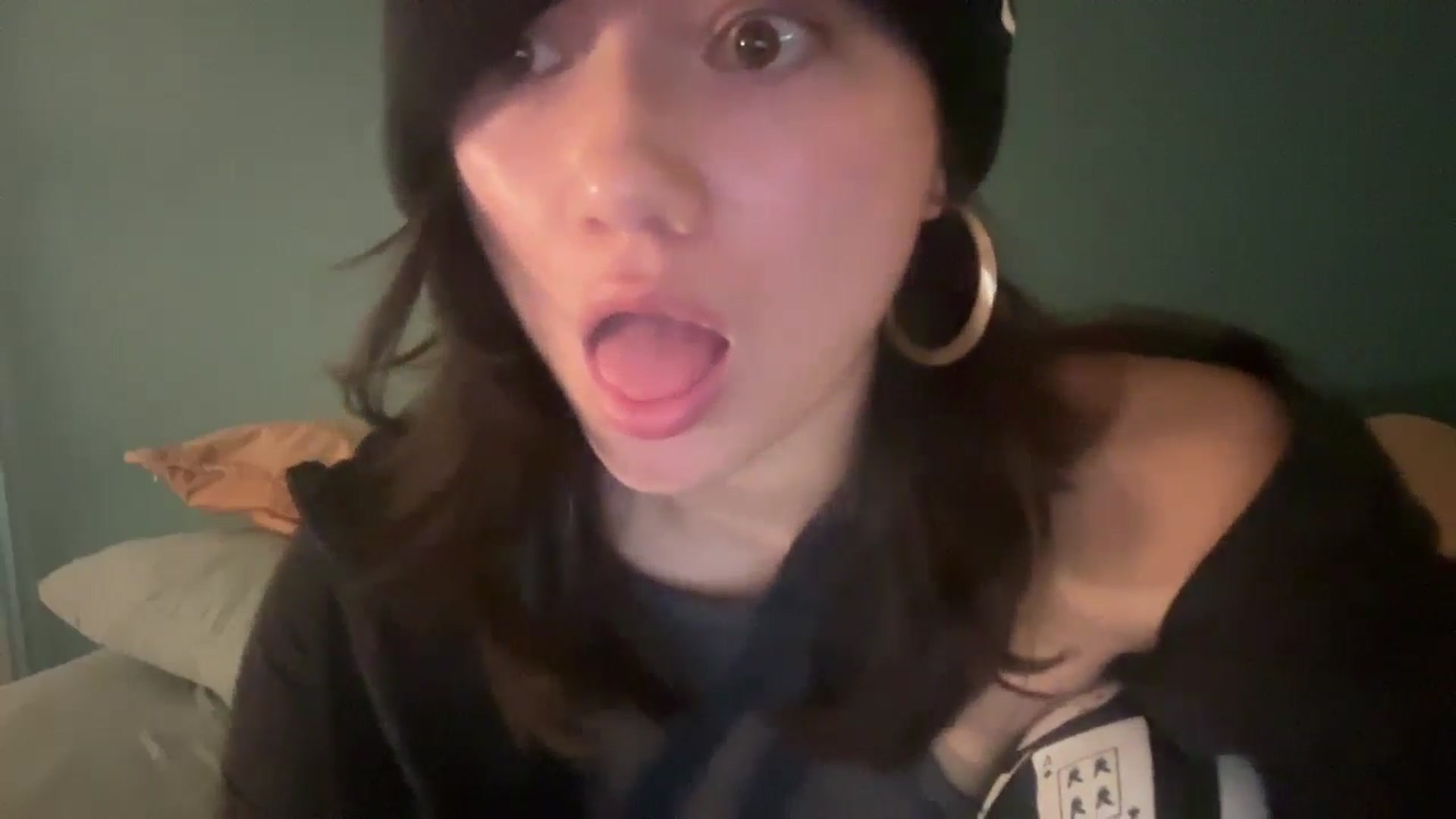 Gallery image thumbnail from imava's myfreecams stream on, 06/04/2024, 11:52 image 15 of 20