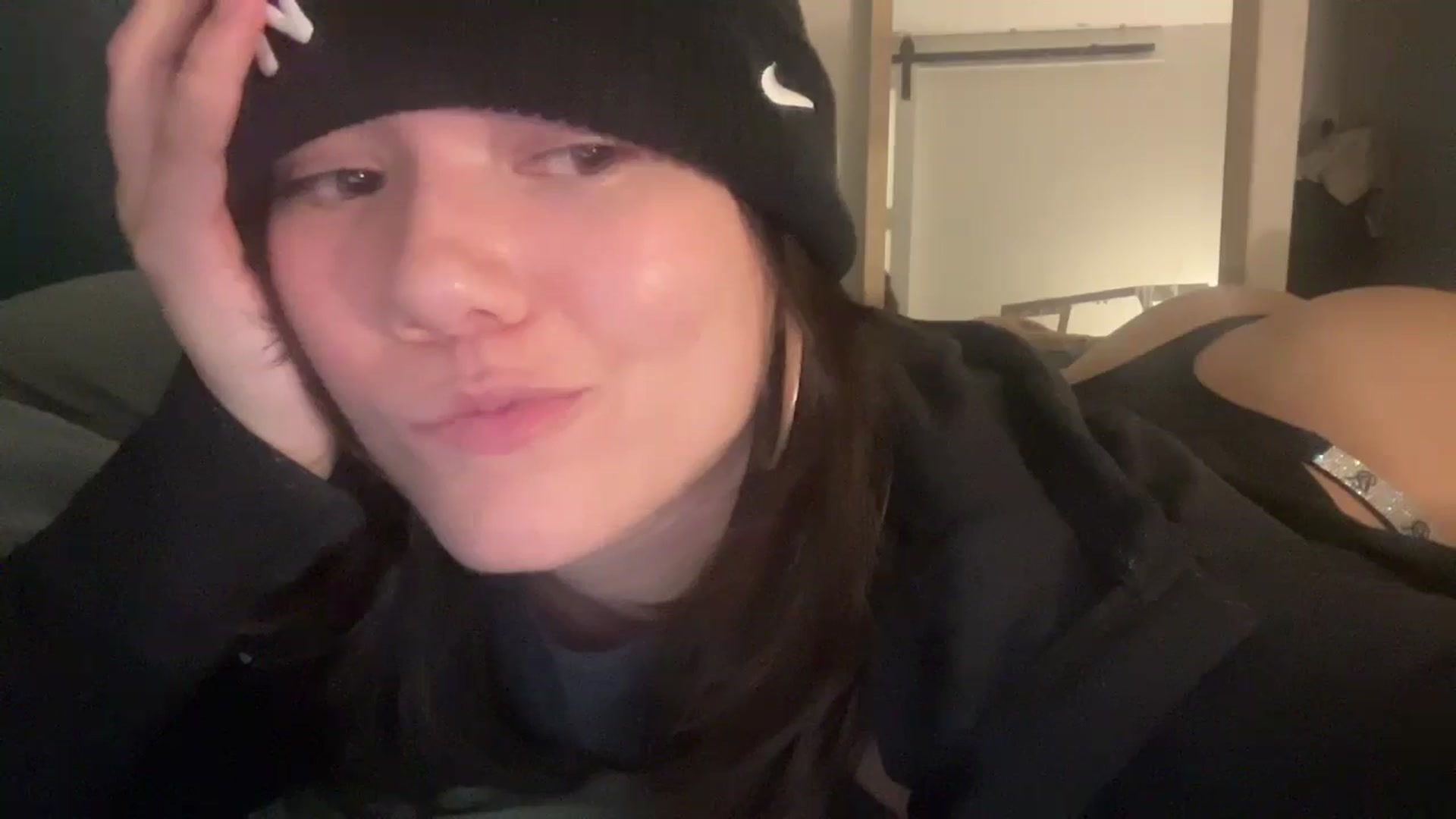 Gallery image thumbnail from imava's myfreecams stream on, 06/04/2024, 13:56 image 18 of 20