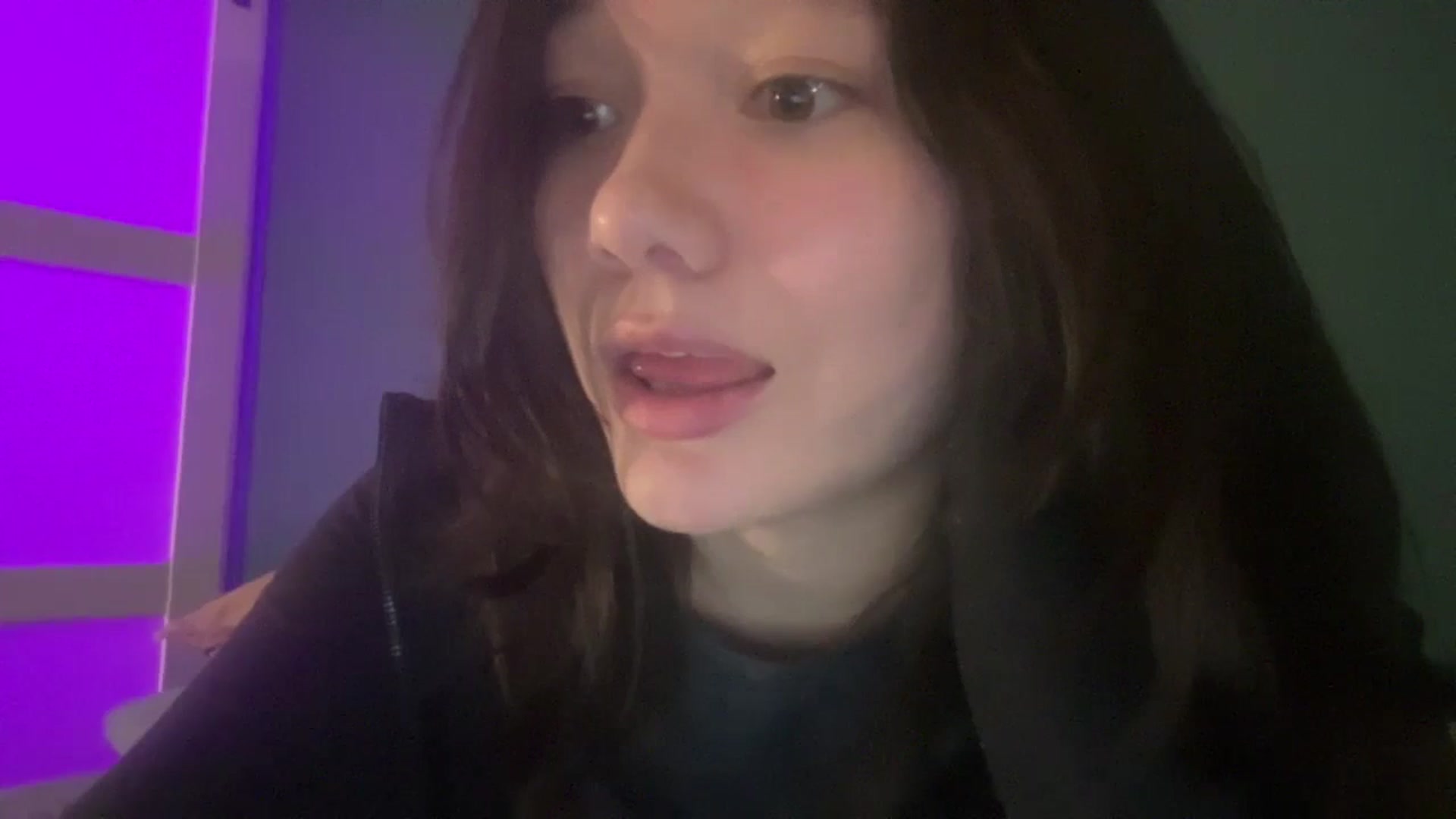 Gallery image thumbnail from imava's myfreecams stream on, 06/04/2024, 20:18 image 13 of 20
