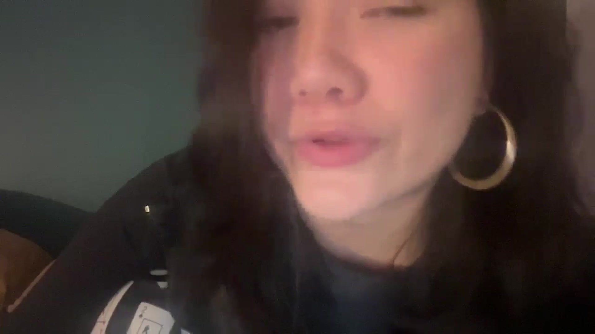 Gallery image thumbnail from imava's myfreecams stream on, 06/04/2024, 21:01 image 2 of 20