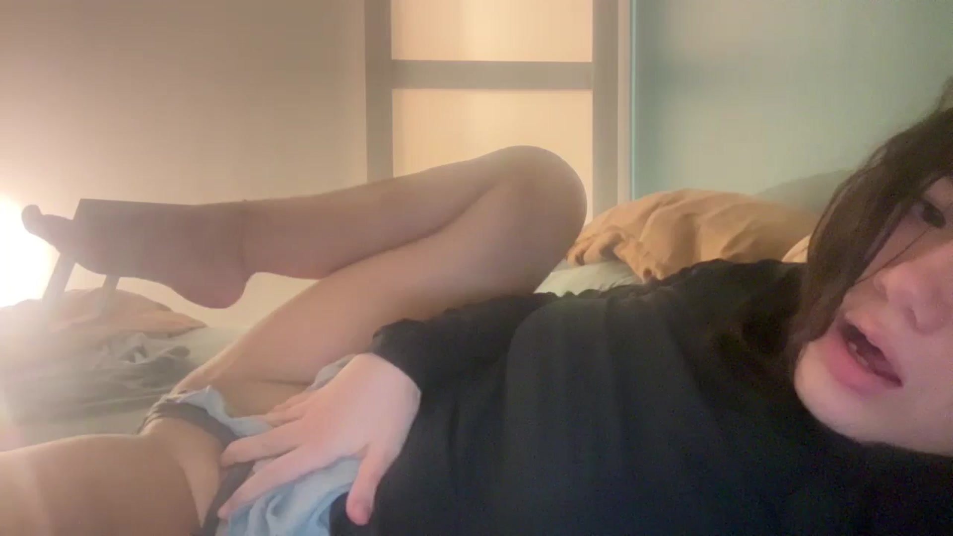 Gallery image thumbnail from imava's myfreecams stream on, 06/05/2024, 06:45 image 3 of 20
