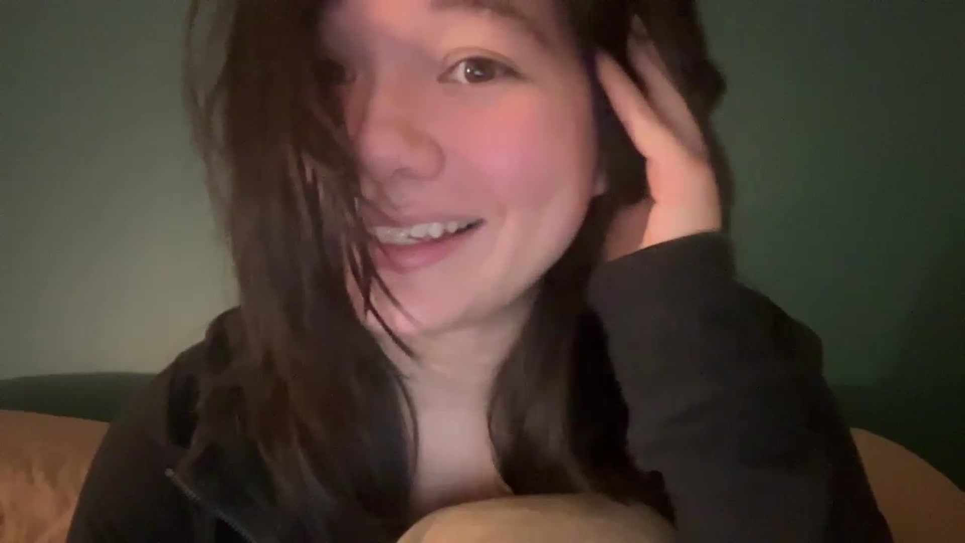 Gallery image thumbnail from imava's myfreecams stream on, 06/09/2024, 03:30 image 12 of 20