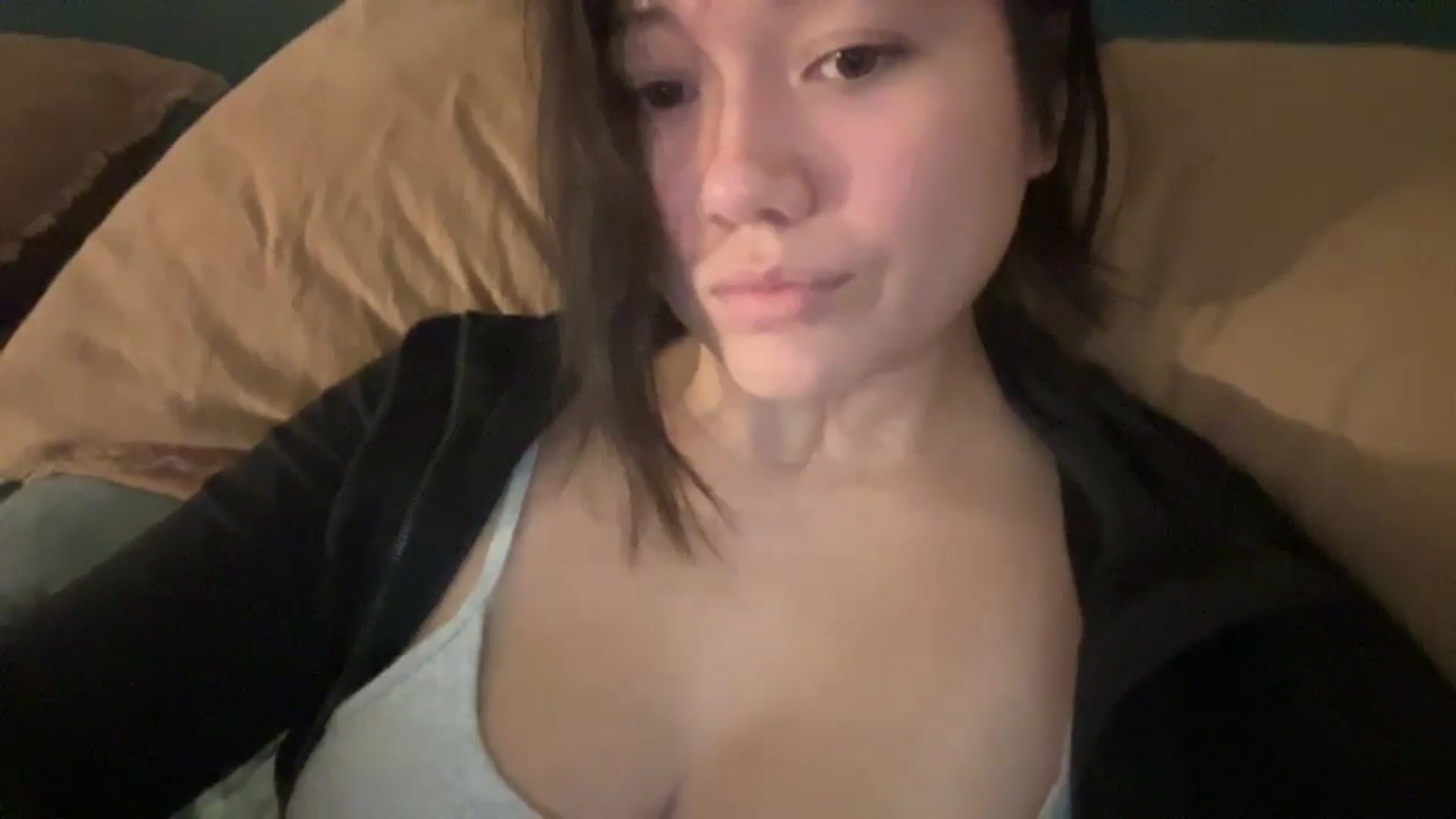 Gallery image thumbnail from imava's myfreecams stream on, 06/09/2024, 23:21 image 11 of 20