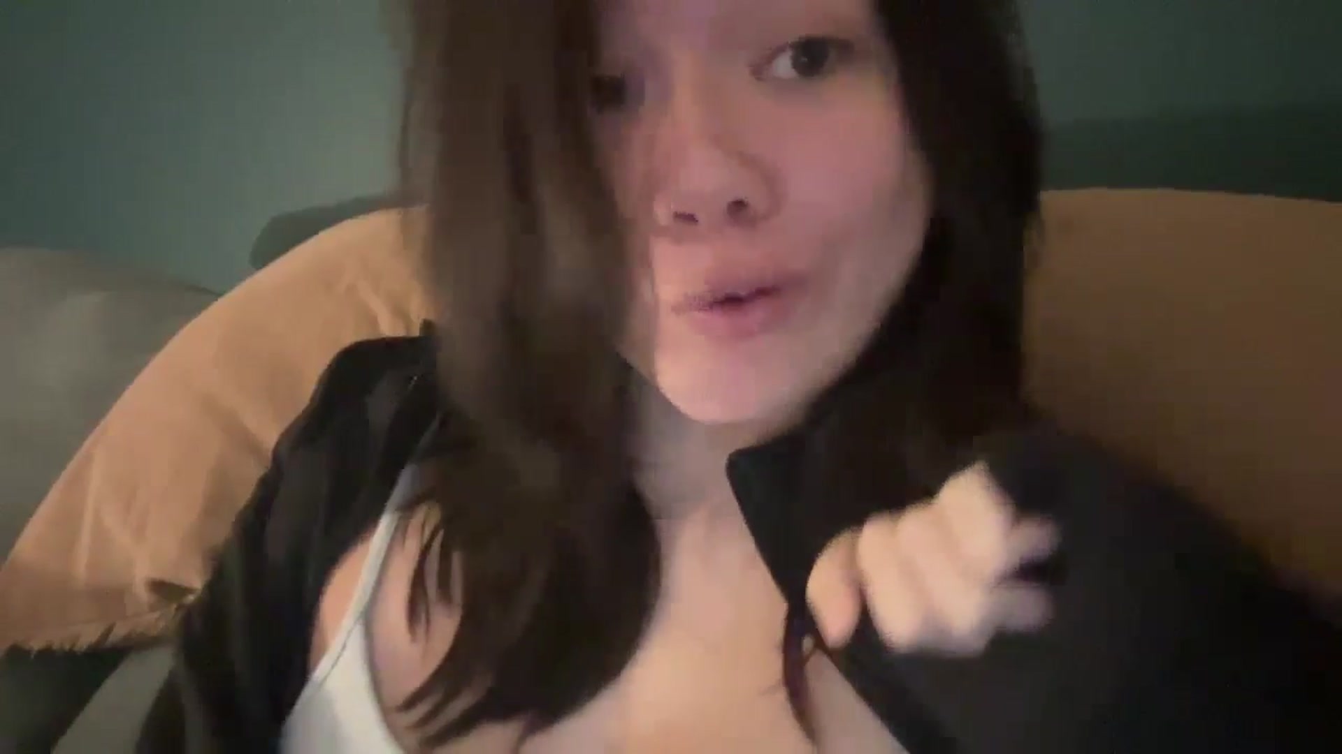 Gallery image thumbnail from imava's myfreecams stream on, 06/10/2024, 03:02 image 12 of 20