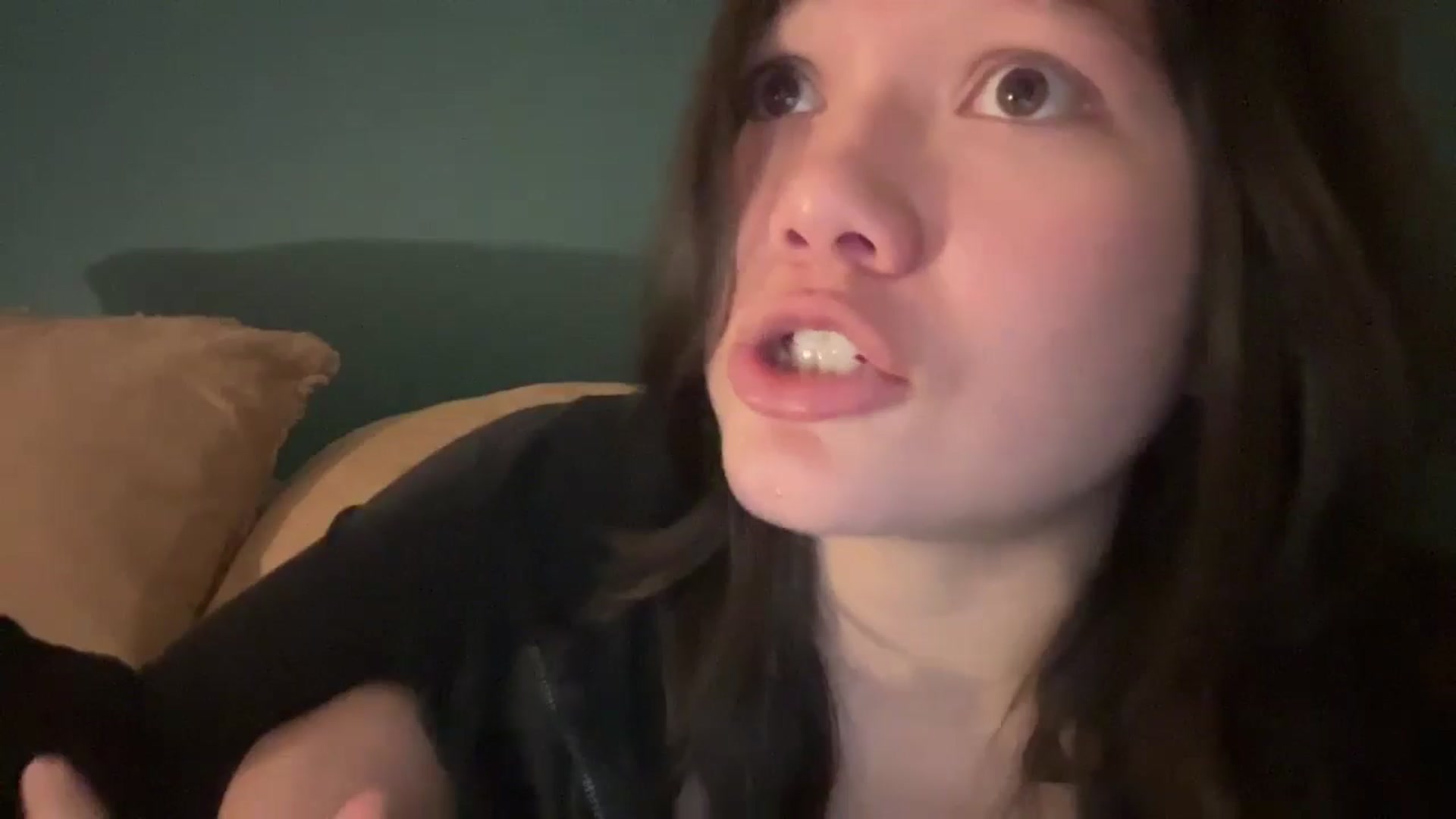 Gallery image thumbnail from imava's myfreecams stream on, 06/10/2024, 03:02 image 9 of 20