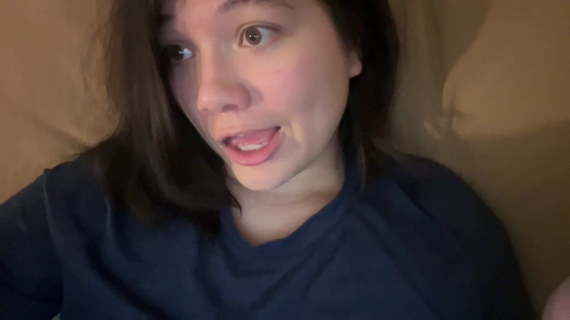 Gallery image thumbnail from imava's myfreecams stream on, 06/10/2024, 08:47 image 14 of 20