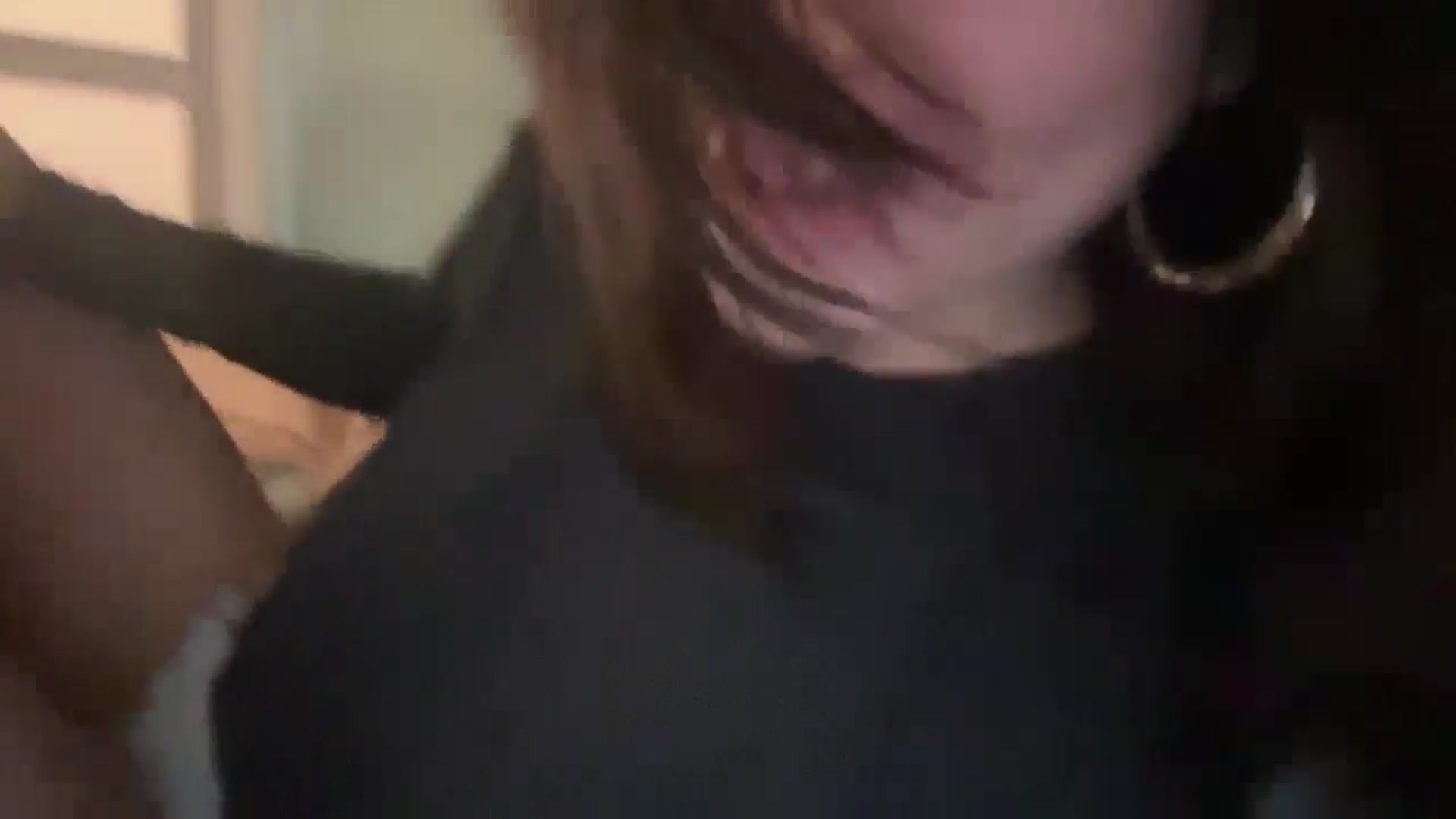 Gallery image thumbnail from imava's myfreecams stream on, 06/12/2024, 20:55 image 9 of 20