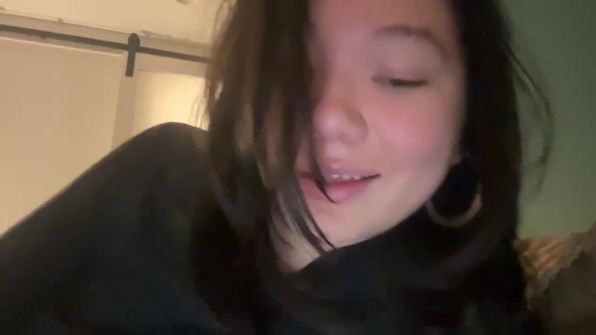 Gallery image thumbnail from imava's myfreecams stream on, 06/13/2024, 24:05 image 10 of 20