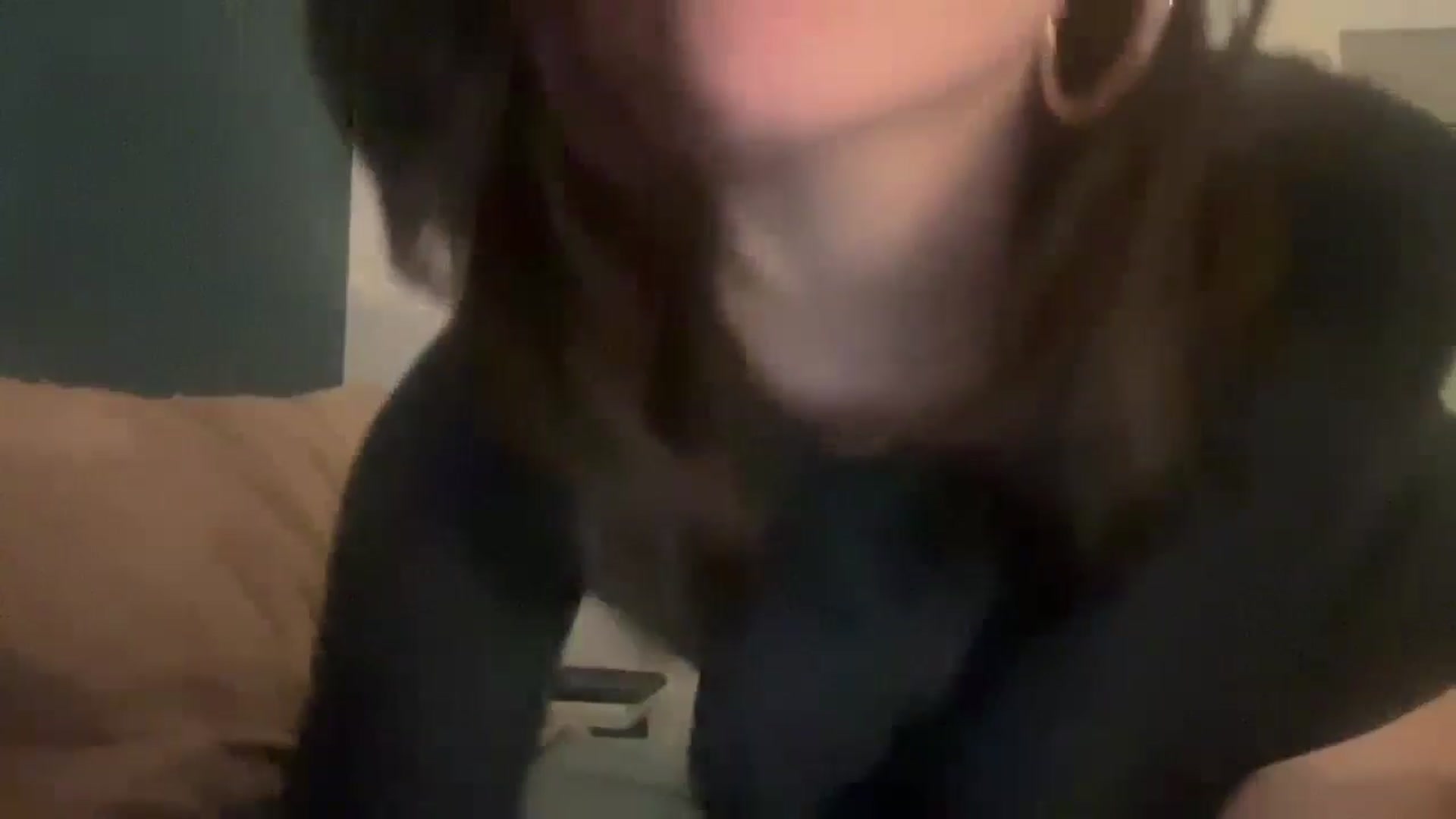 Gallery image thumbnail from imava's myfreecams stream on, 06/13/2024, 09:09 image 8 of 20