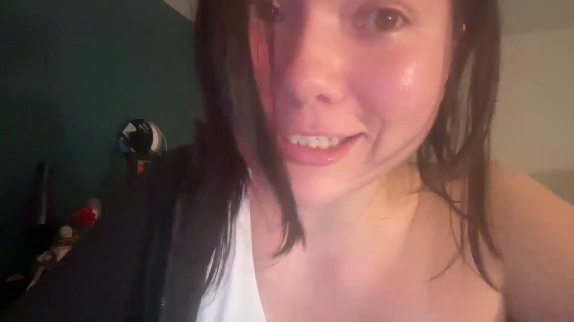 Gallery image thumbnail from imava's myfreecams stream on, 06/17/2024, 08:12 image 7 of 20