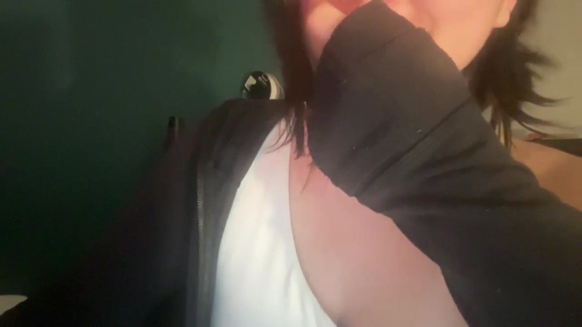 Gallery image thumbnail from imava's myfreecams stream on, 06/17/2024, 09:01 image 9 of 20