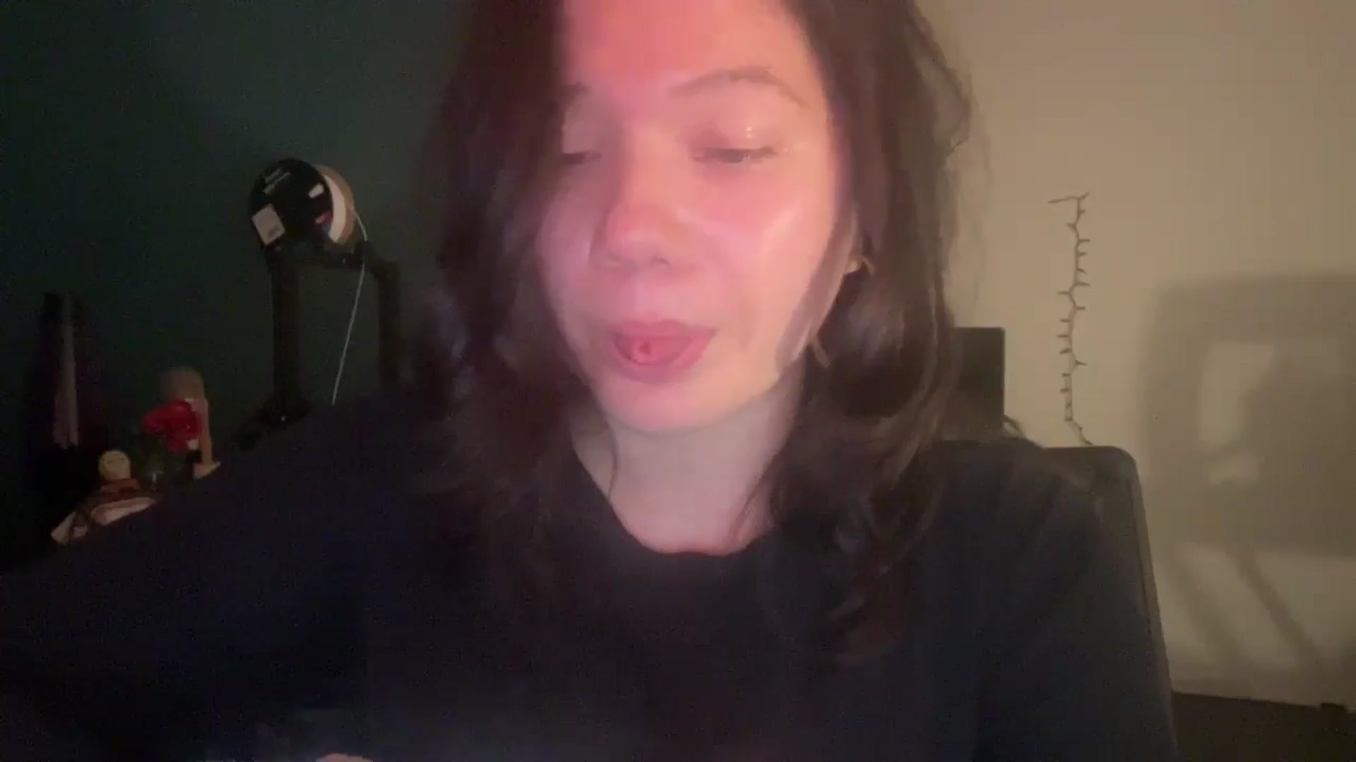 Gallery image thumbnail from imava's myfreecams stream on, 06/18/2024, 08:47 image 14 of 20
