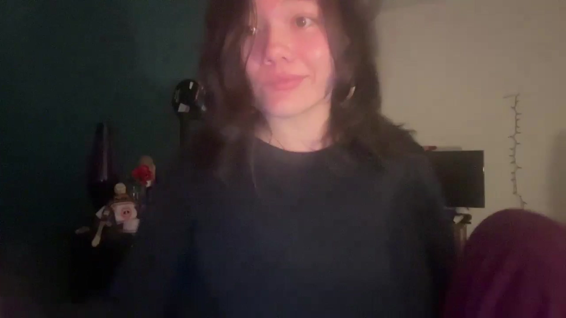 Gallery image thumbnail from imava's myfreecams stream on, 06/18/2024, 08:47 image 8 of 20