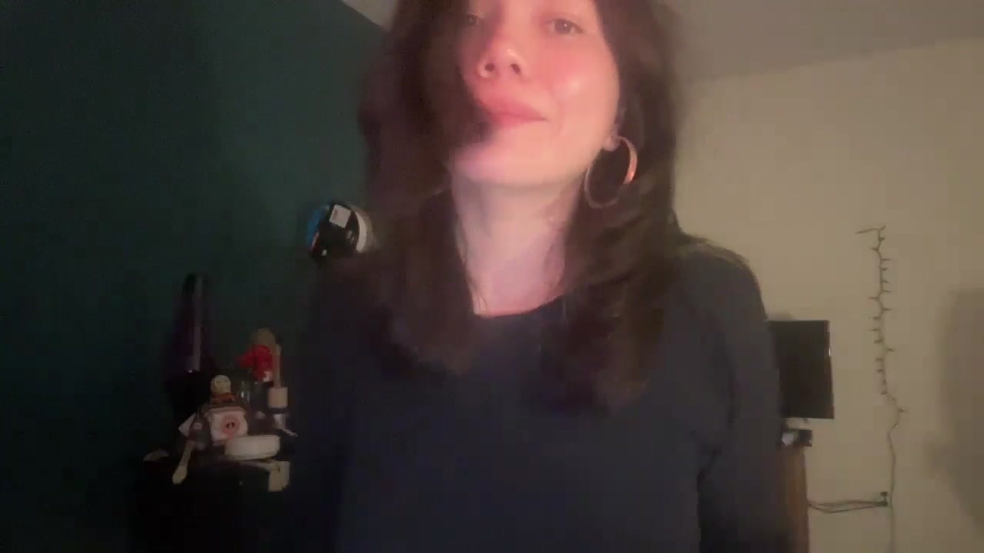 Gallery image thumbnail from imava's myfreecams stream on, 06/18/2024, 08:47 image 6 of 20